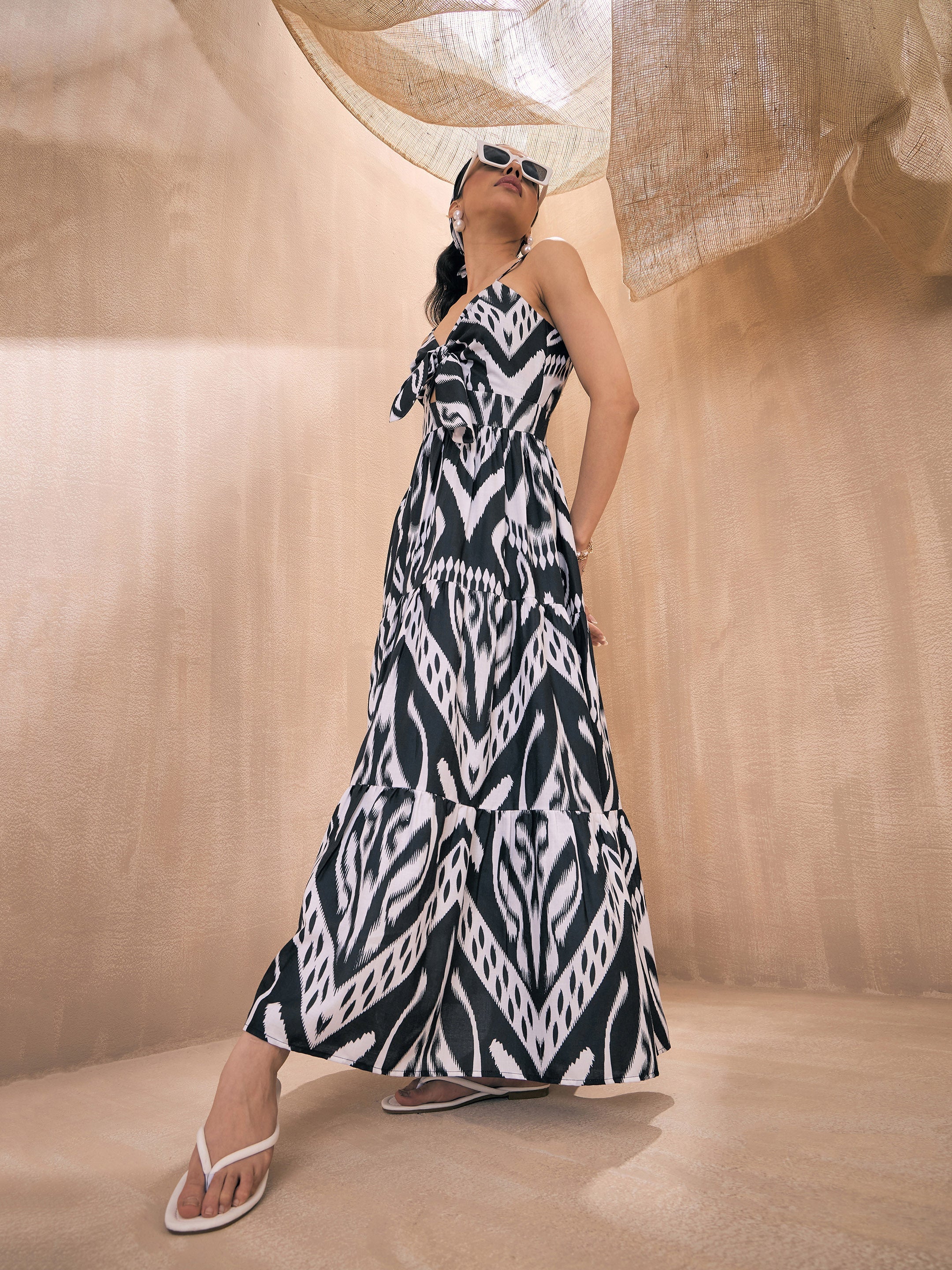 Women Black & White Ikat Printed Front Knot Strappy Maxi - Image 5