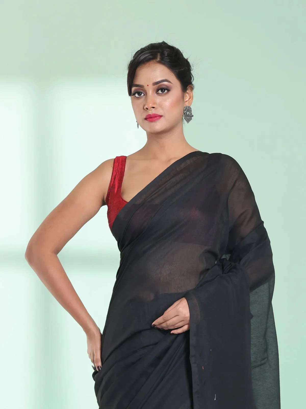 Women Black Zari Border Solid Cotton Saree - Image 2