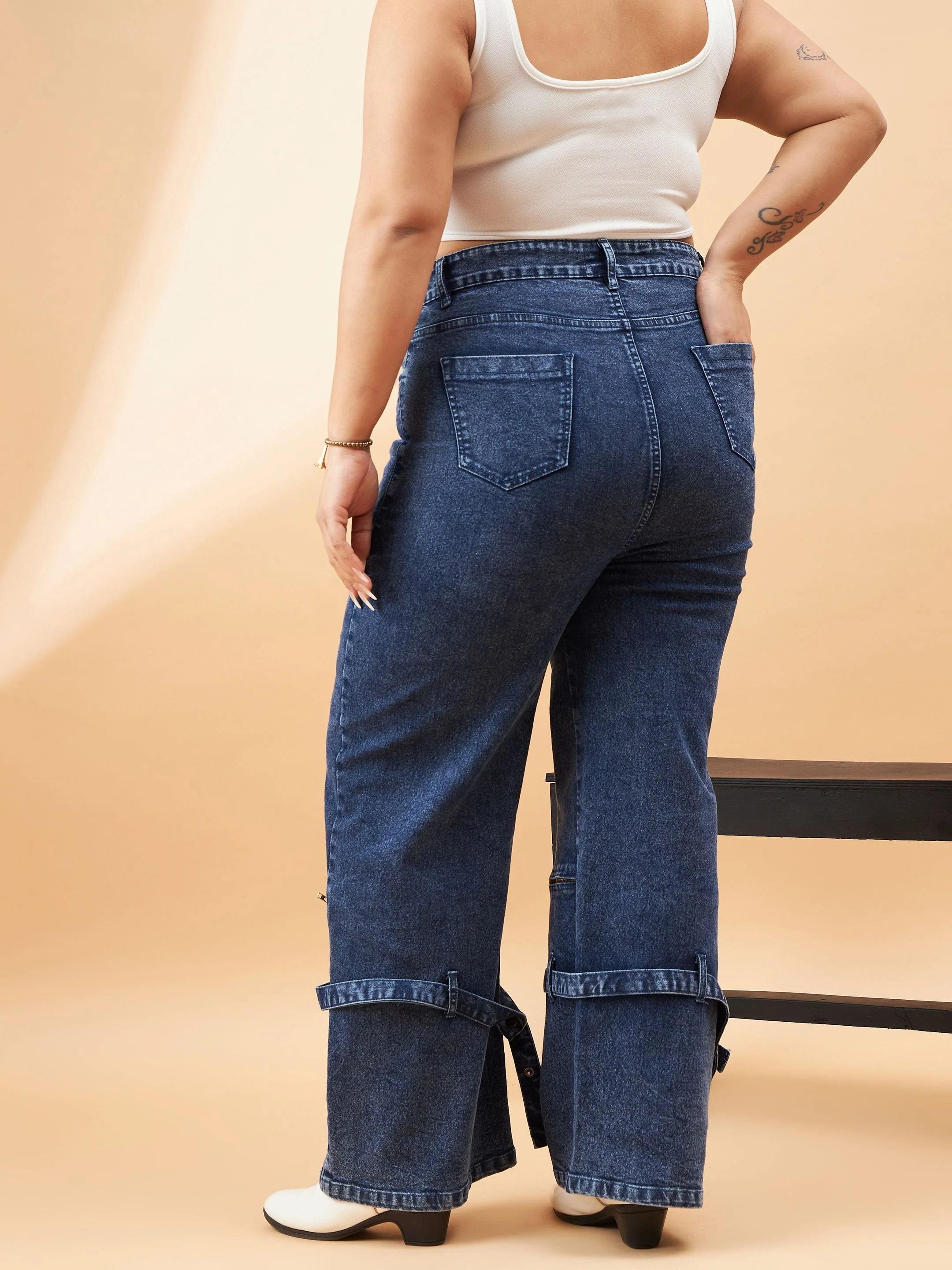 Women Blue Acid Wash Hem Zipper Detail Straight Jeans - Image 5