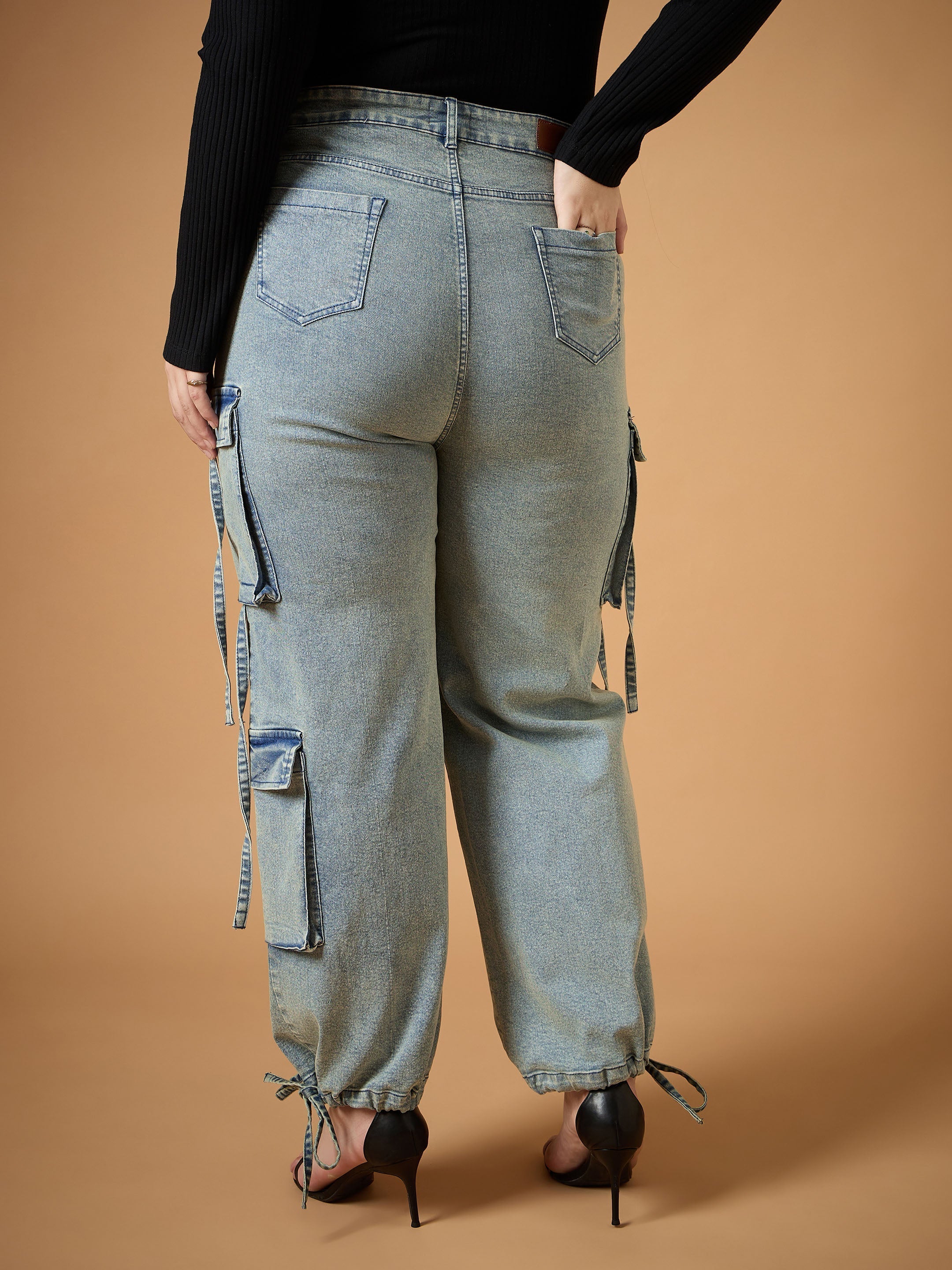 Women Blue Acid Wash Side Pocket Straight Fit Jeans - Image 5
