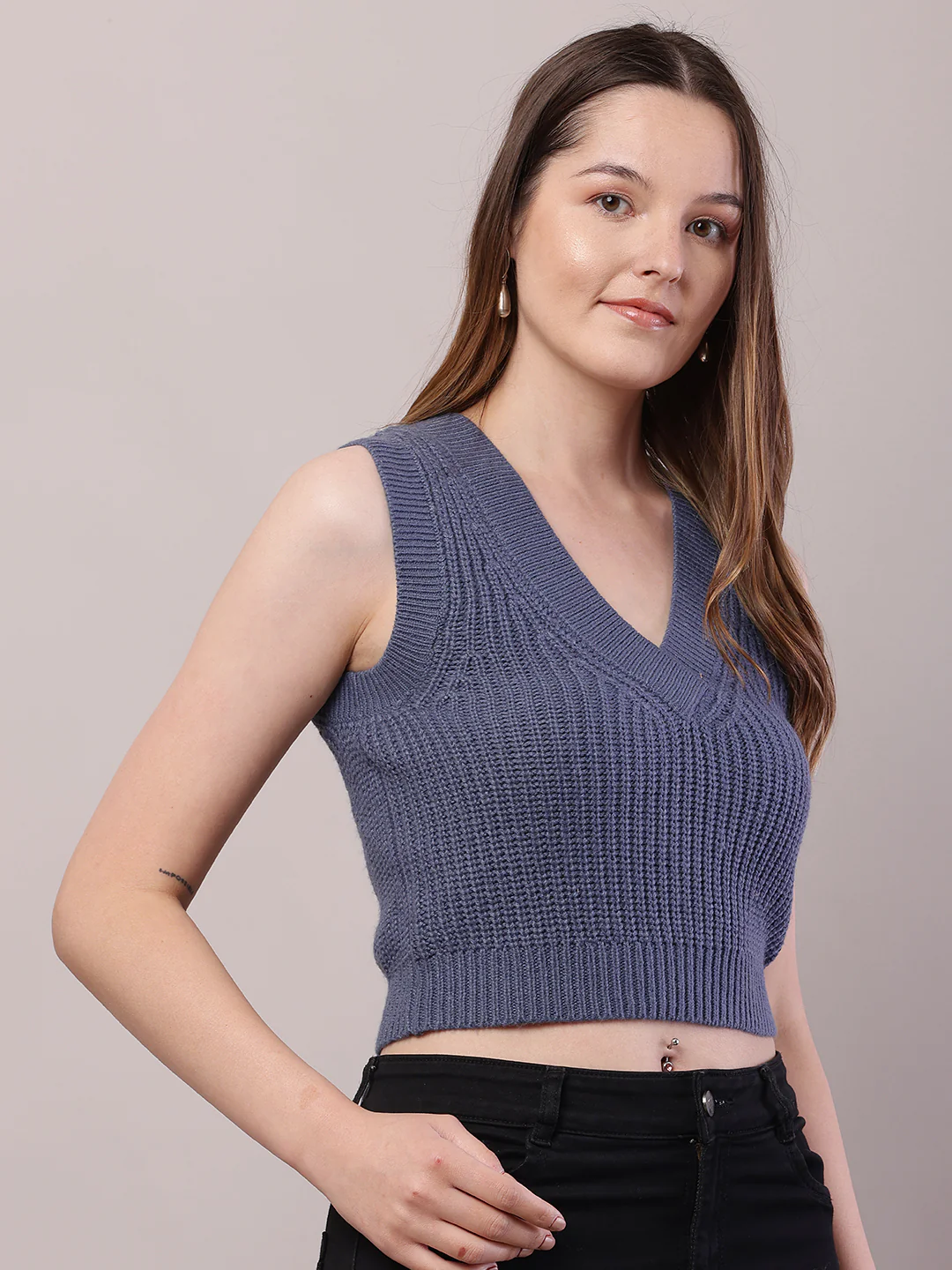 Women Blue Acrylic Sleeveless V-Neck Cable Knit Sweater - Image 2