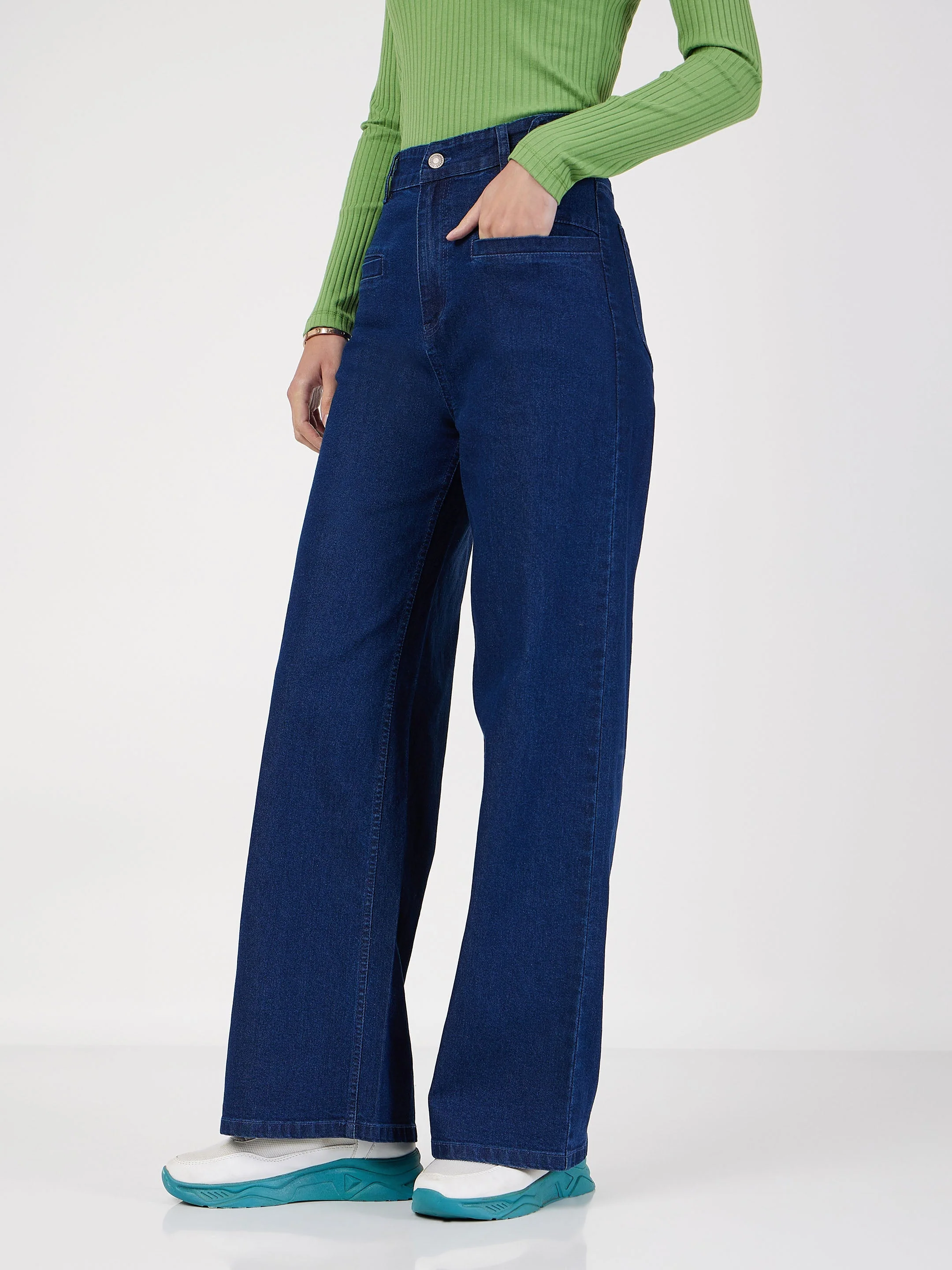 Women Blue Bone Pocket Straight Jeans - Image 3