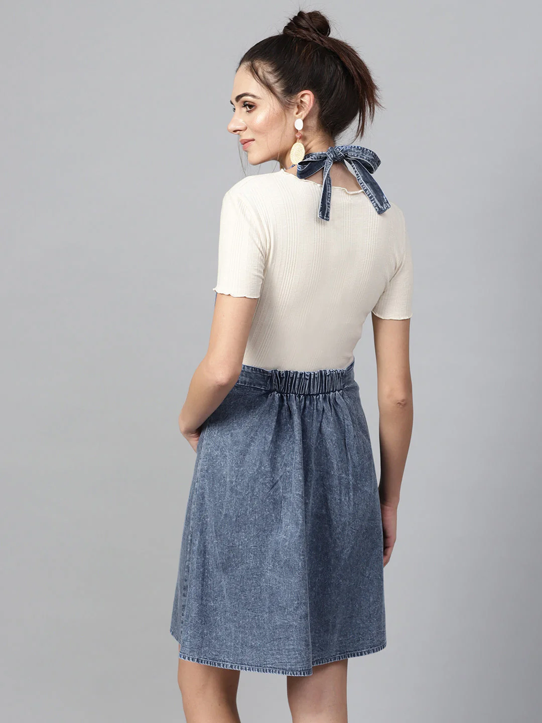 Women Blue Denim Acid Wash Apron Dress - Image 3