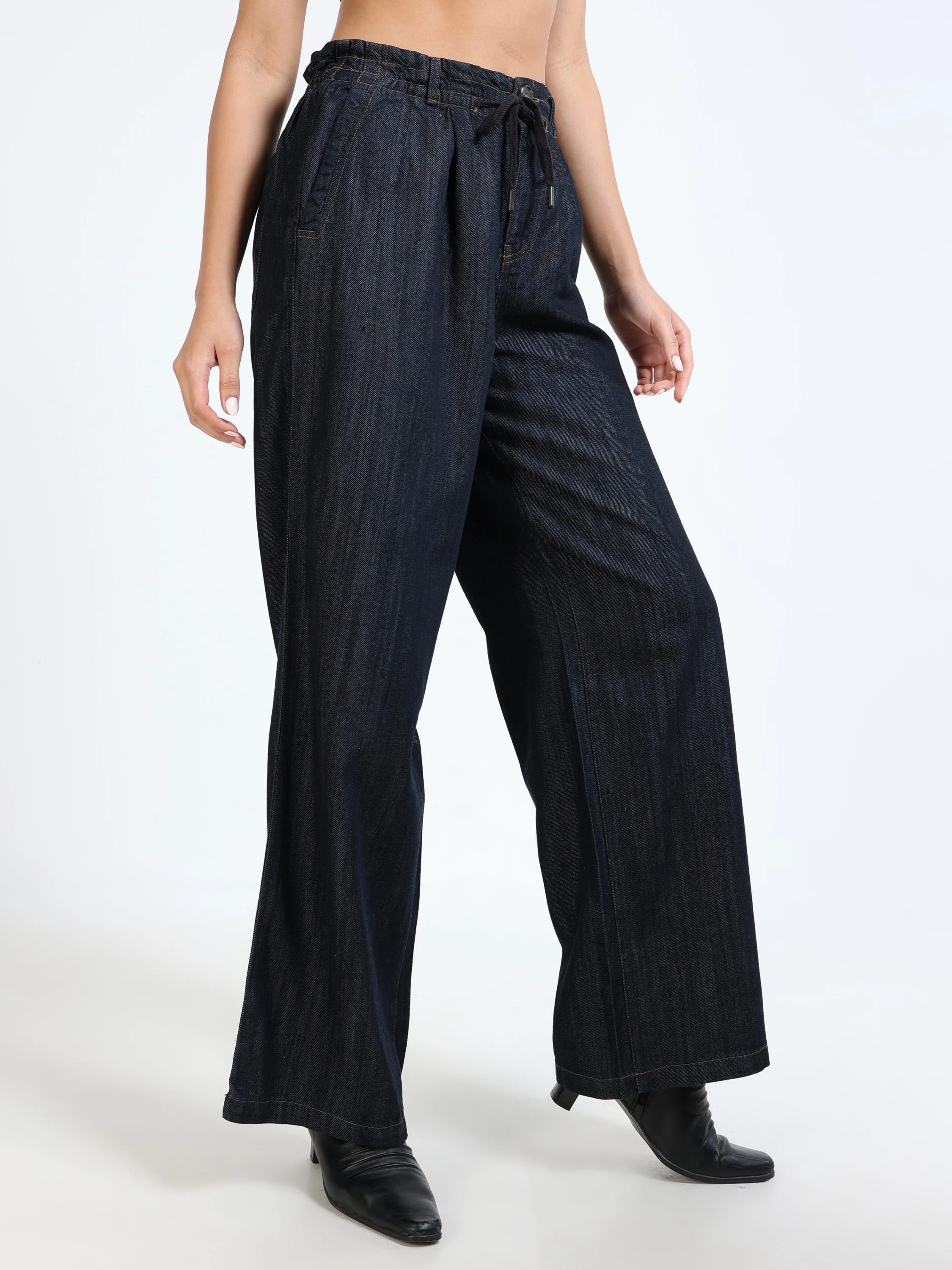 Women Blue Denim Flared Pants - Image 5