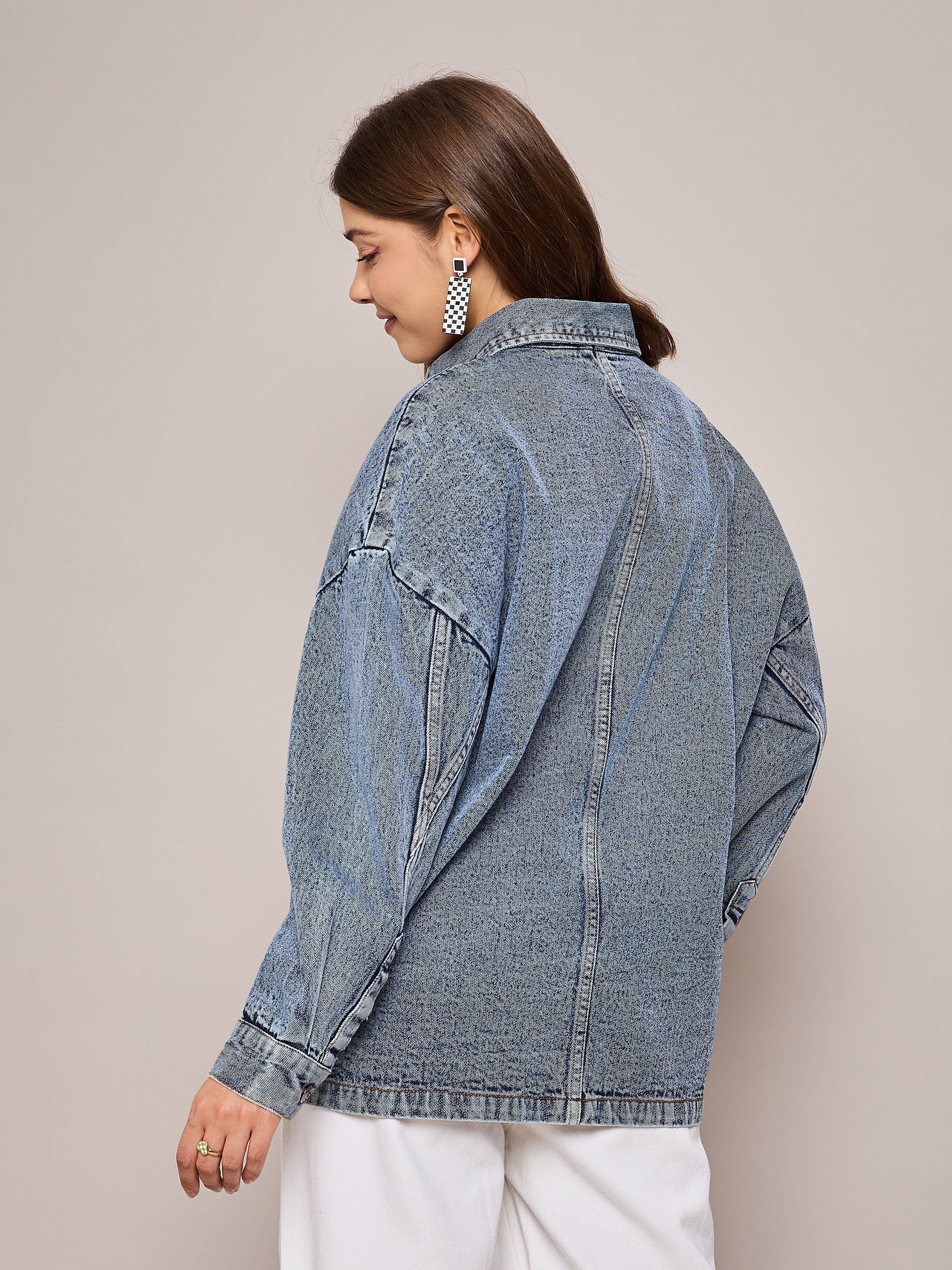 Women Blue Denim Oversized Jacket - Image 5