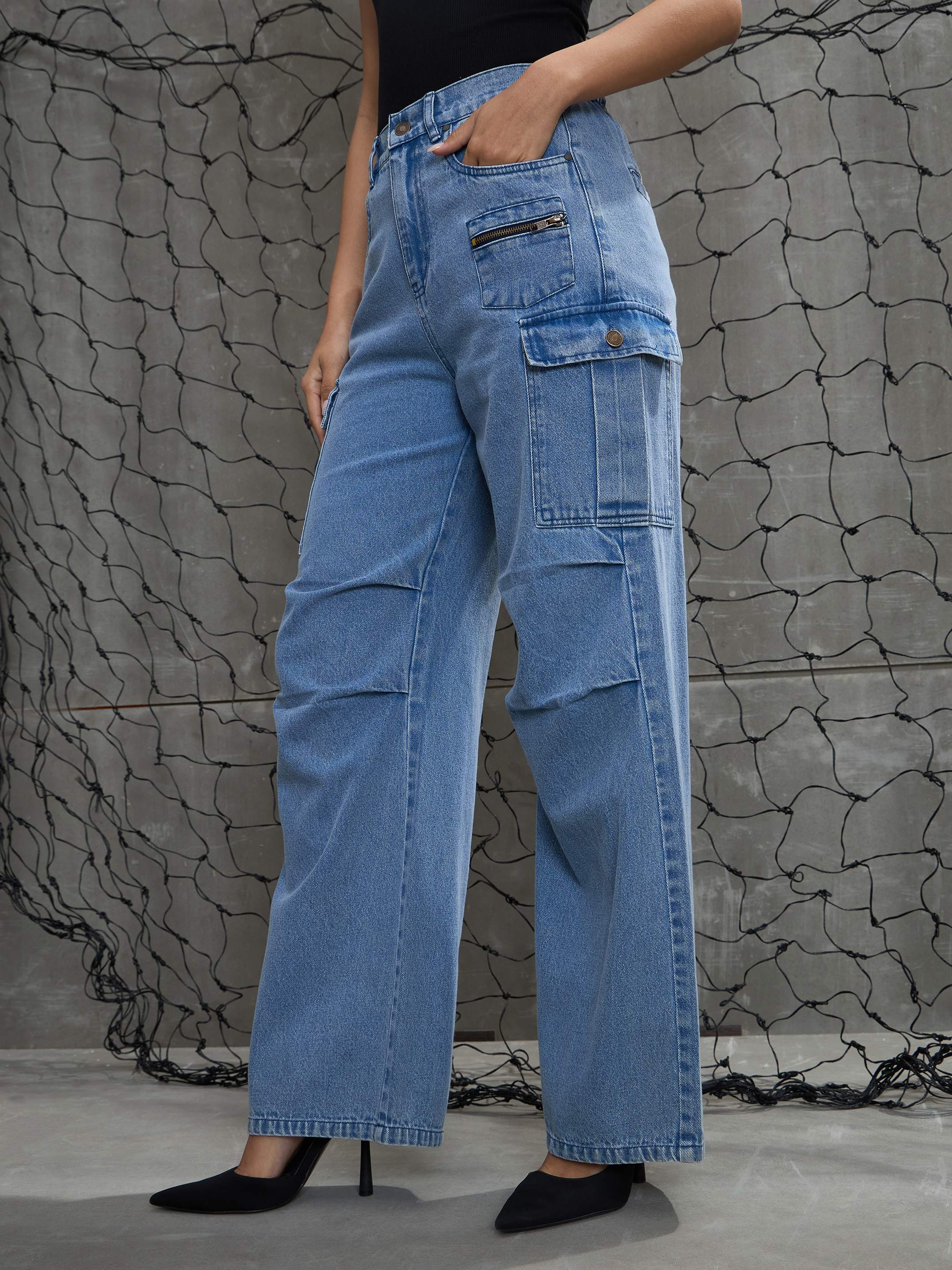 Women Blue Denim Pleated Knee Cargo Jeans - Image 3
