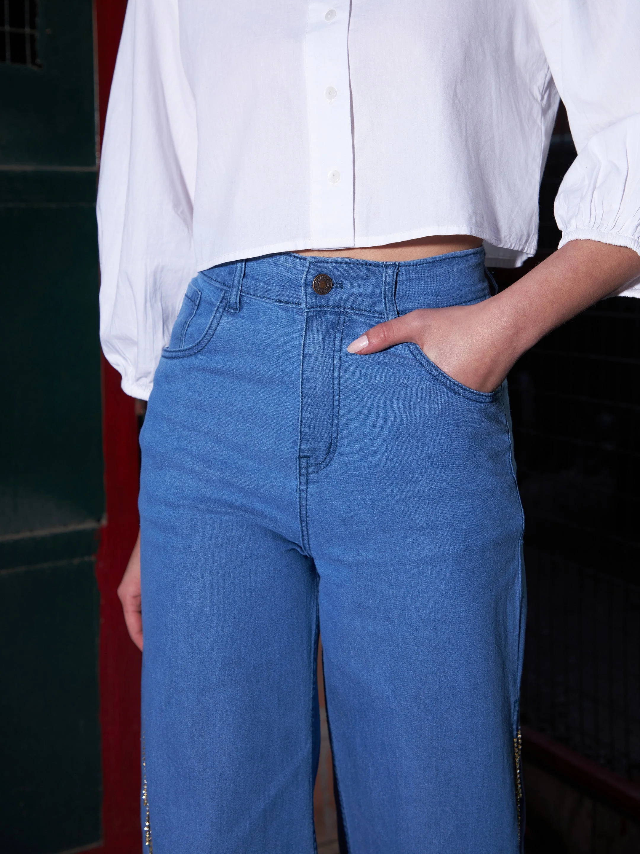 Women Blue Diamante Side Slit Straight Jeans - Image 5