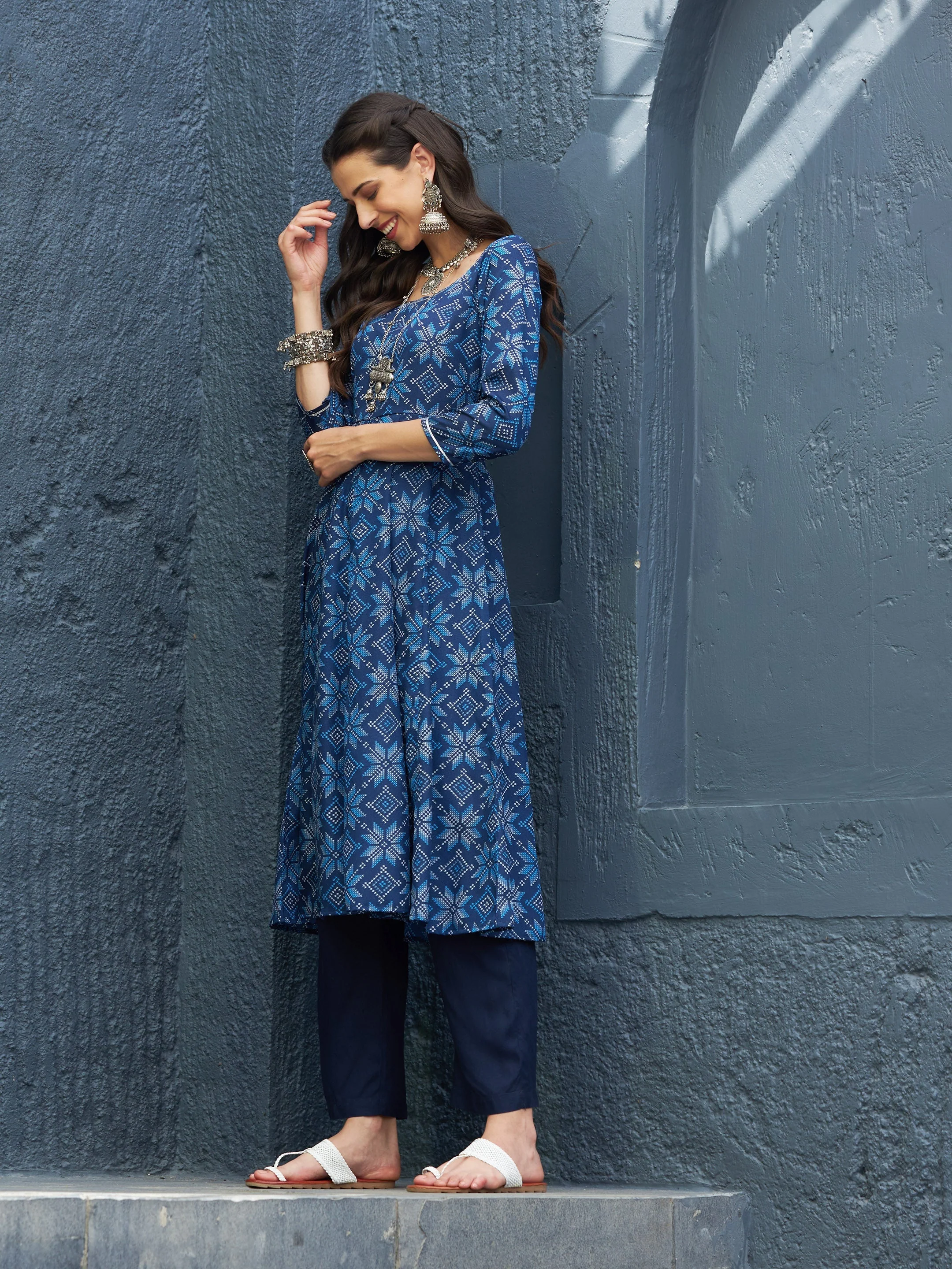 Women Blue Floral Anarkali Kurta - Image 3