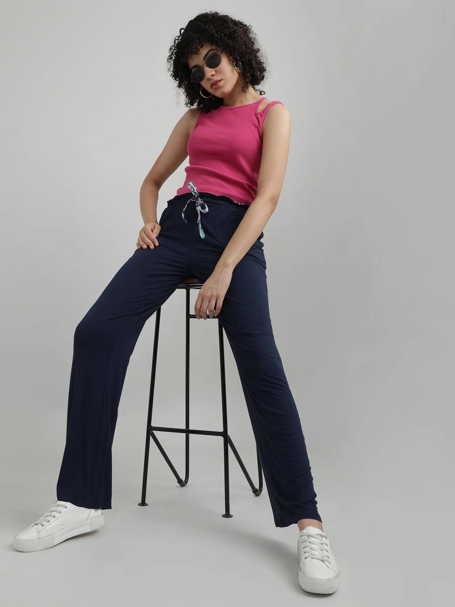 Women Blue Floral Drawstring Lounge Pants - Image 7
