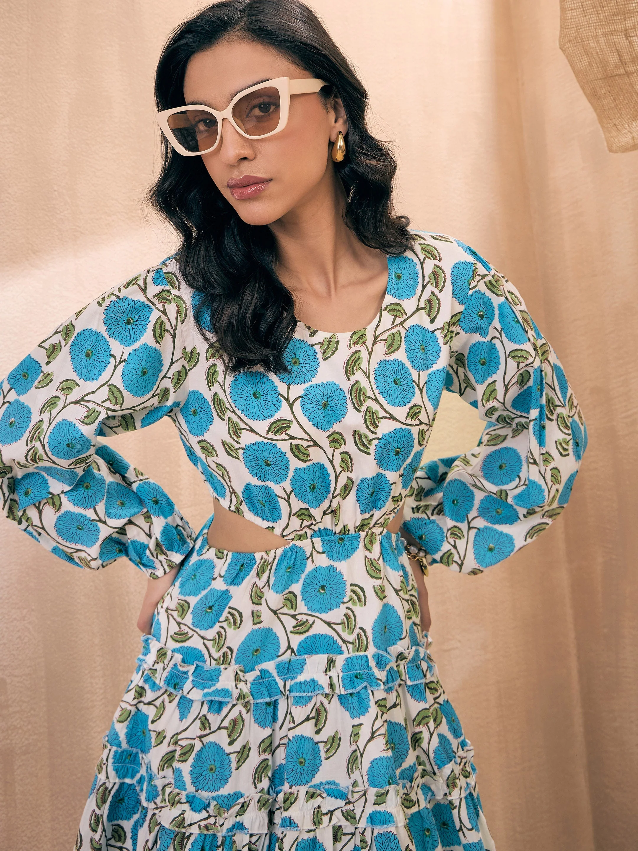 Women Blue Floral Side Cut-Out Short Tiered Dress - Image 3