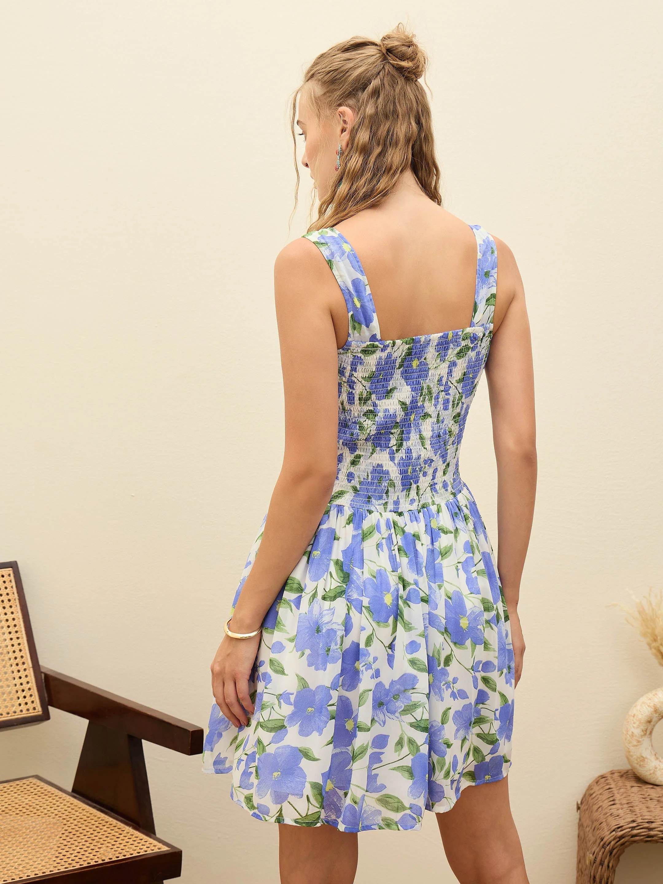 Women Blue Floral Square Neck Short Dress - Image 5