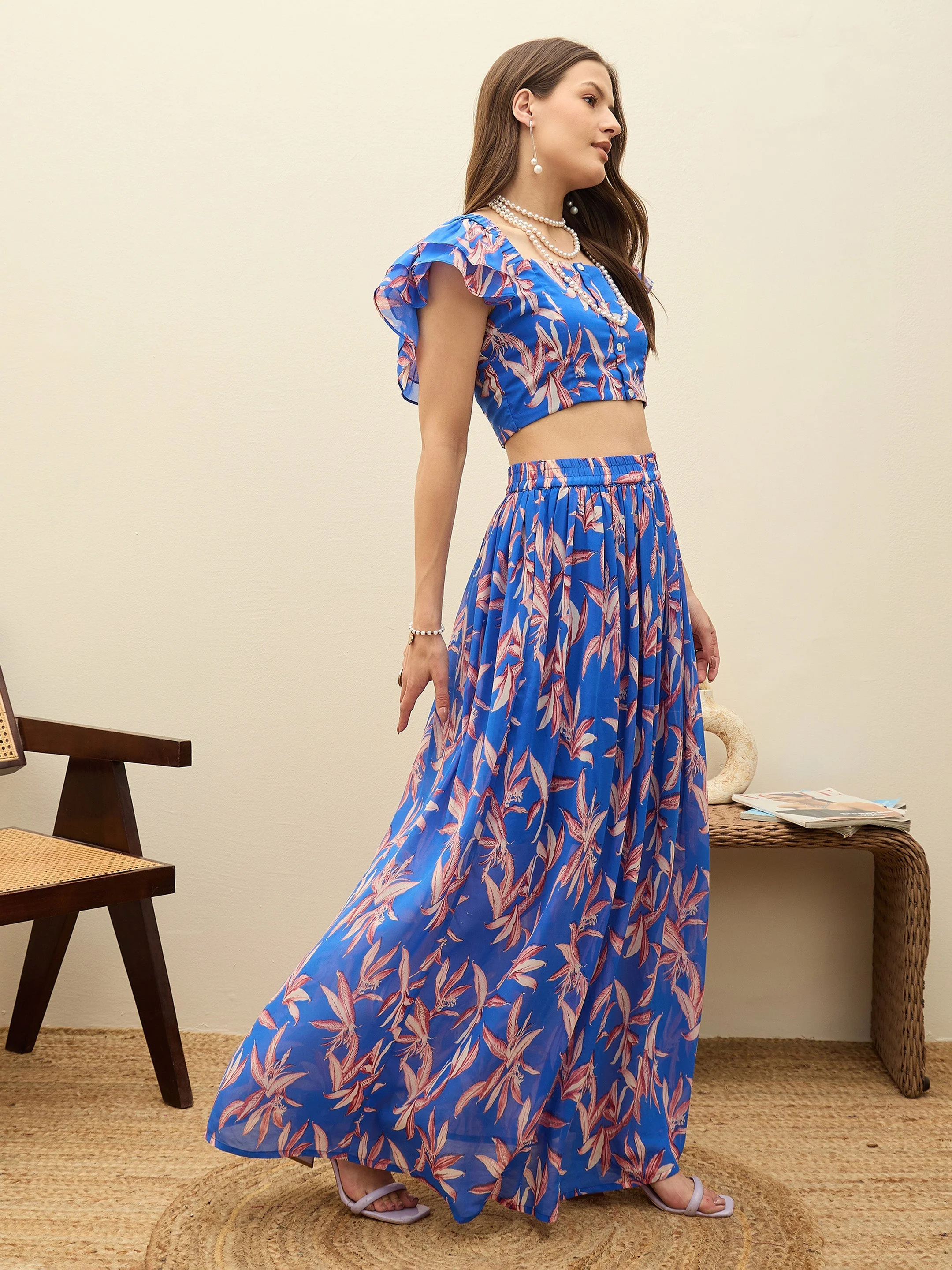 Women Blue Floral Strappy Crop Top With Maxi Skirt - Image 3