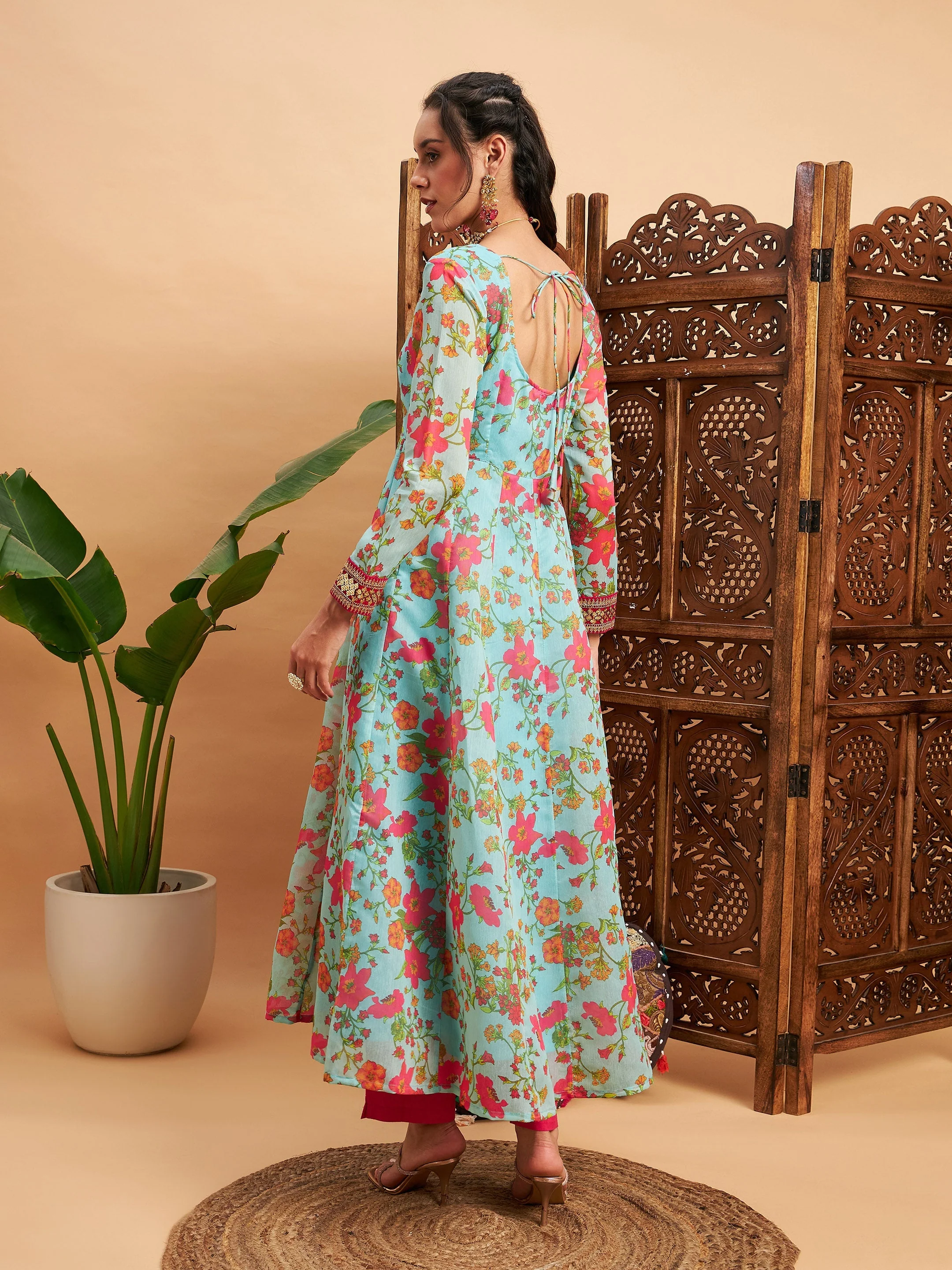 Women Blue Floral Sweatheart Neck Anarkali Maxi Kurta - Image 6
