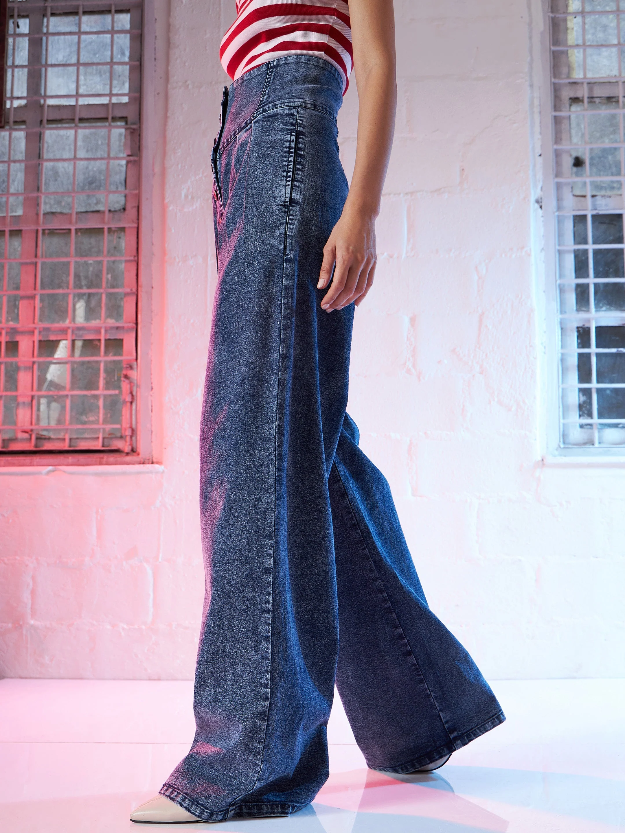 Women Blue High Waisted Staright Fit Jeans - Image 3