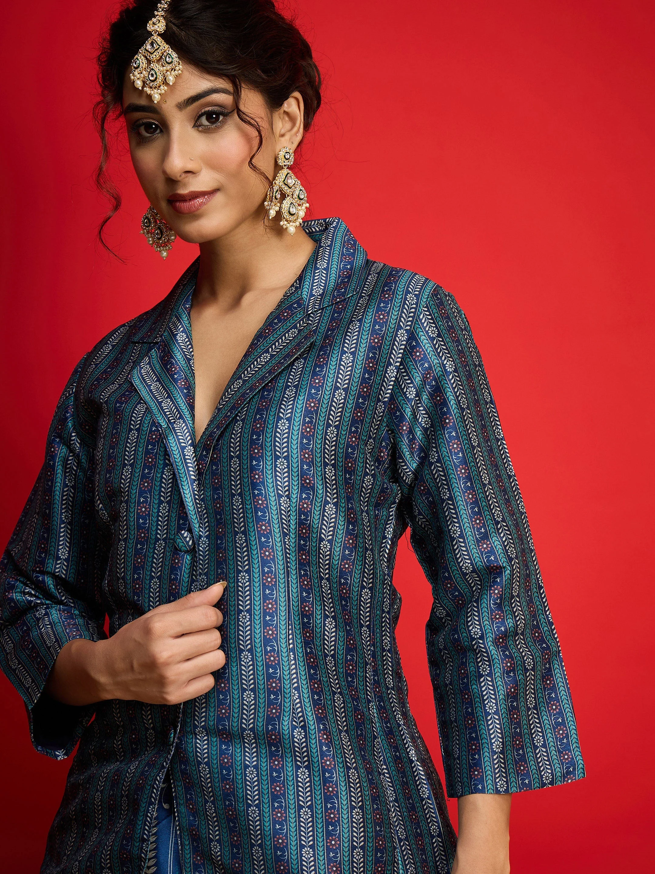 Women Blue Multi Floral Blazer Top With Anarkali Skirt - Image 4