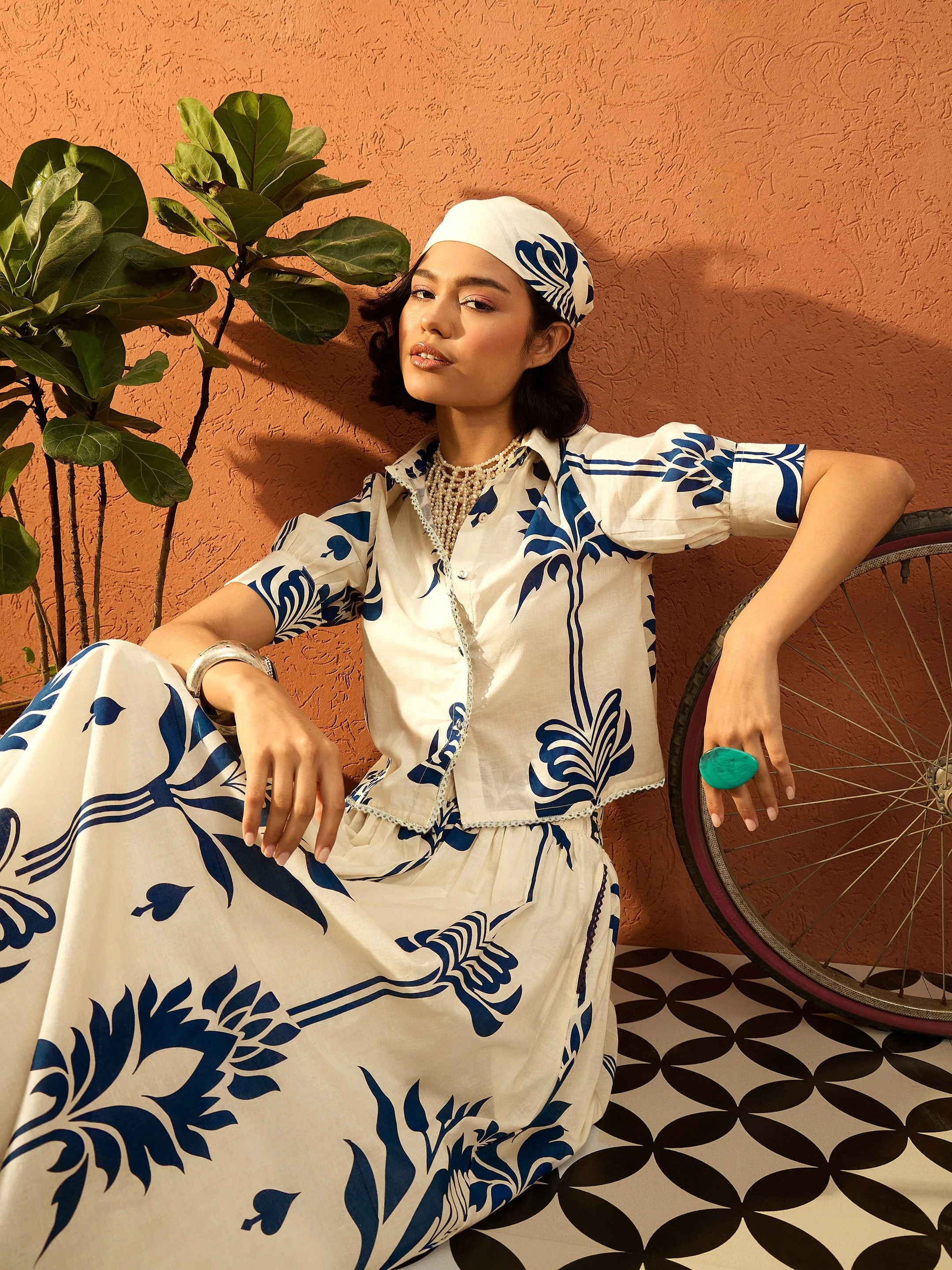 Women Blue & Off White Floral Shirt With Gathered Skirt - Image 5