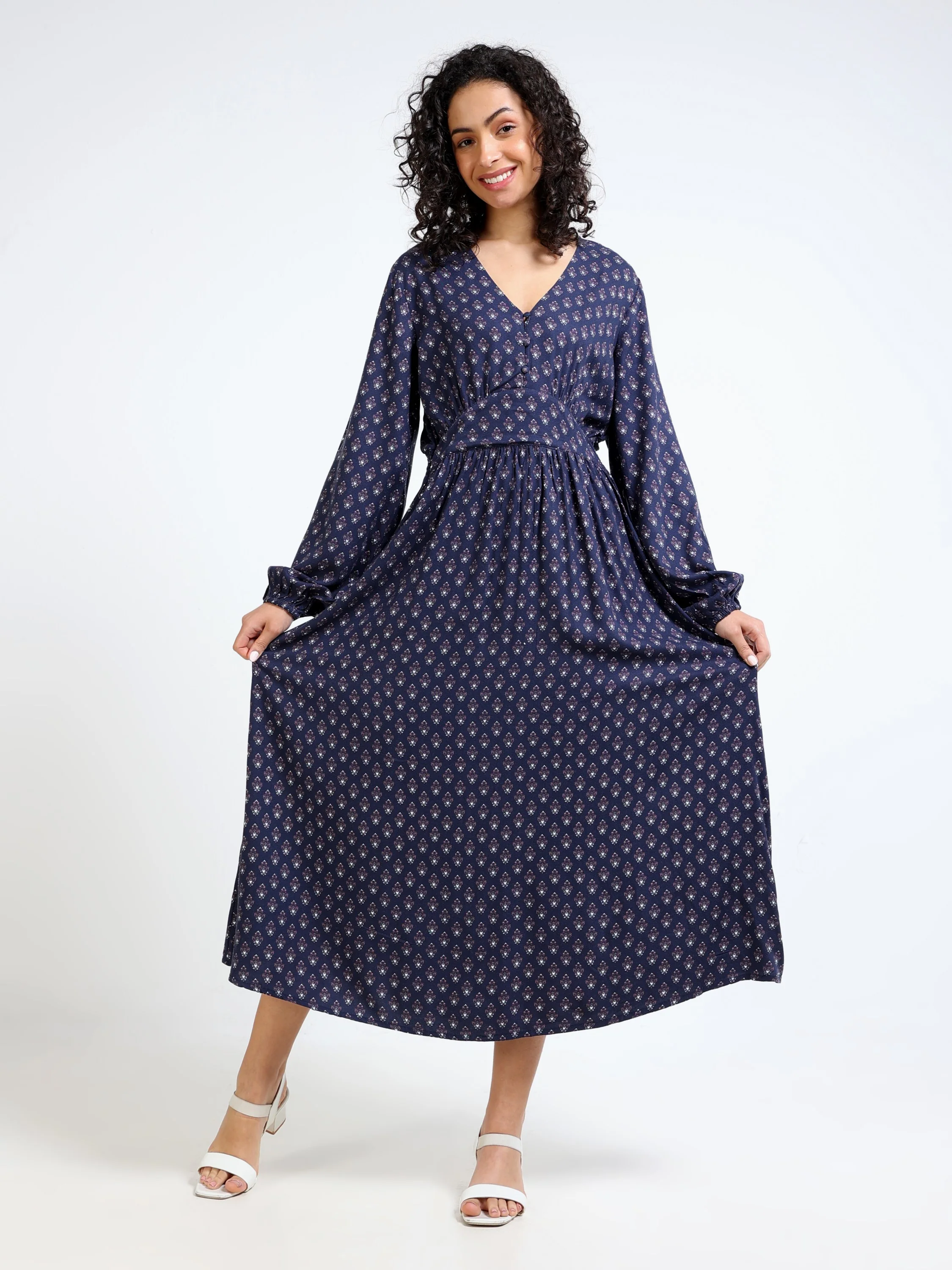 Women Blue Printed Maxi Dress - Image 2