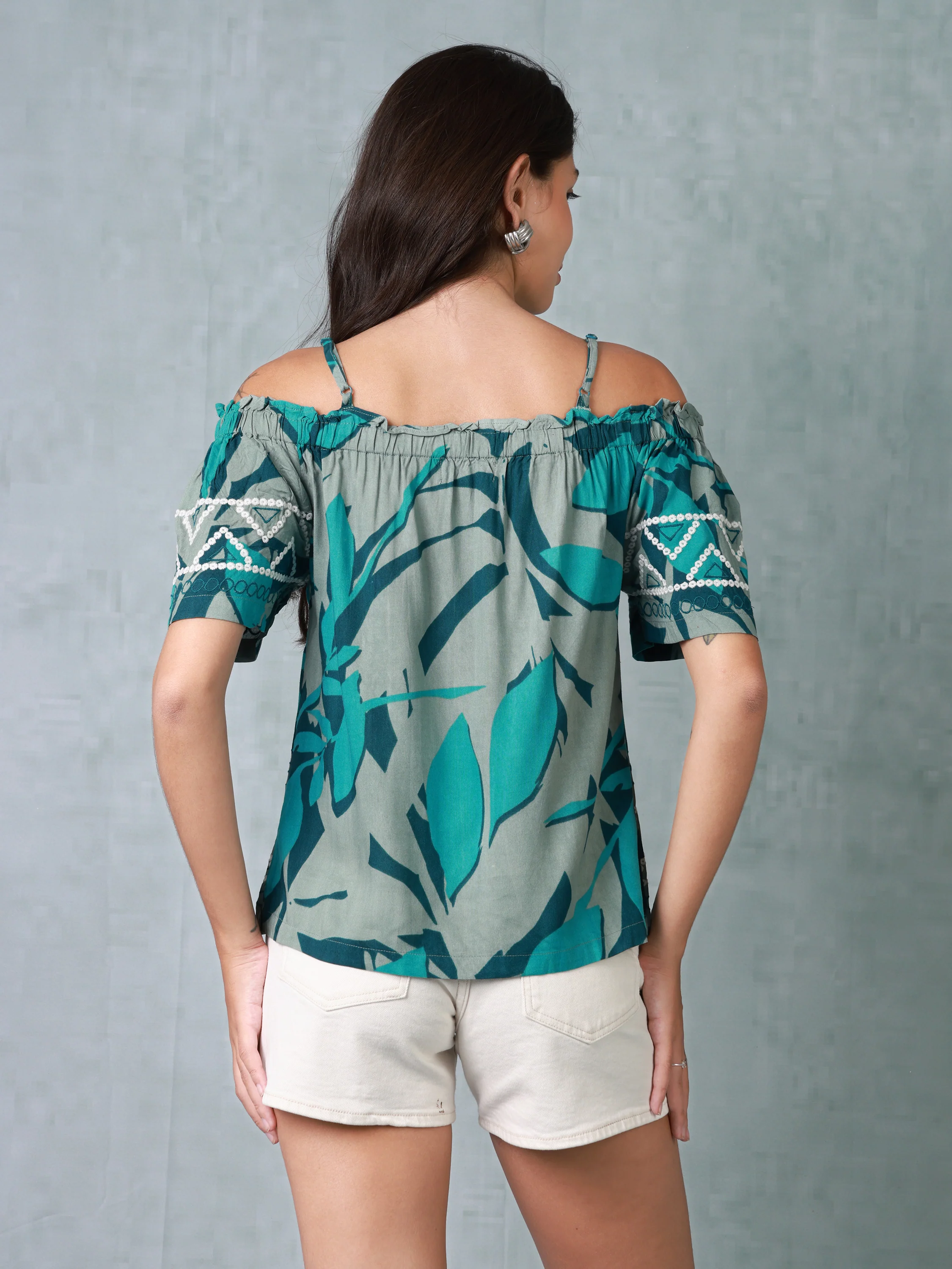 Women Blue Printed Cold Shoulder Top - Image 4
