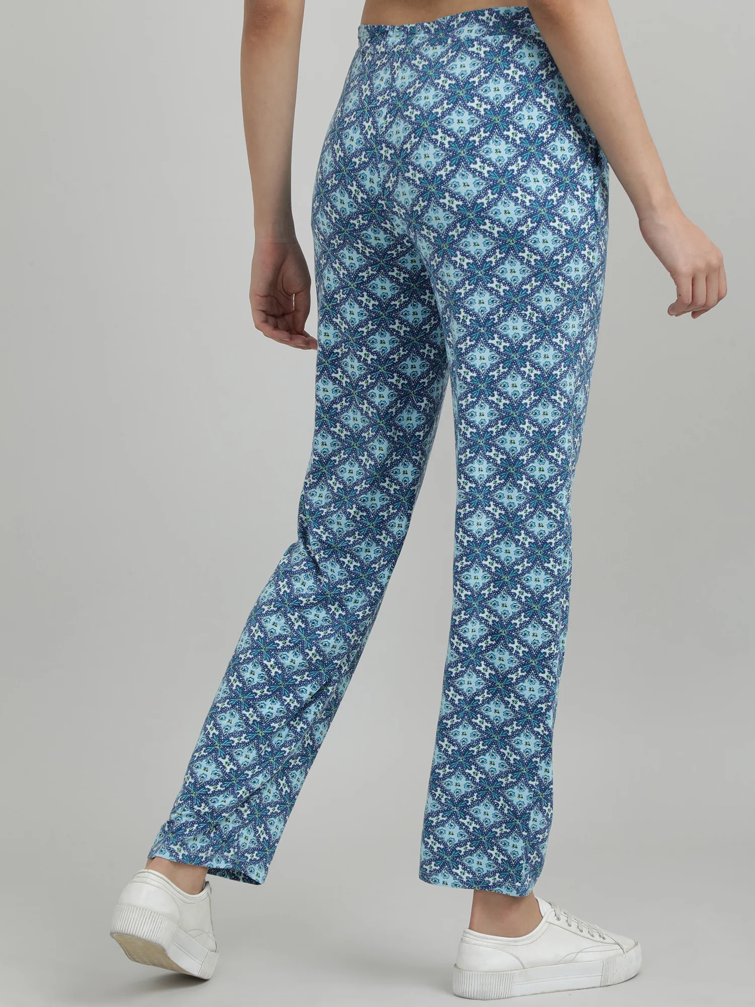 Women Blue Printed Lounge Pants - Image 2