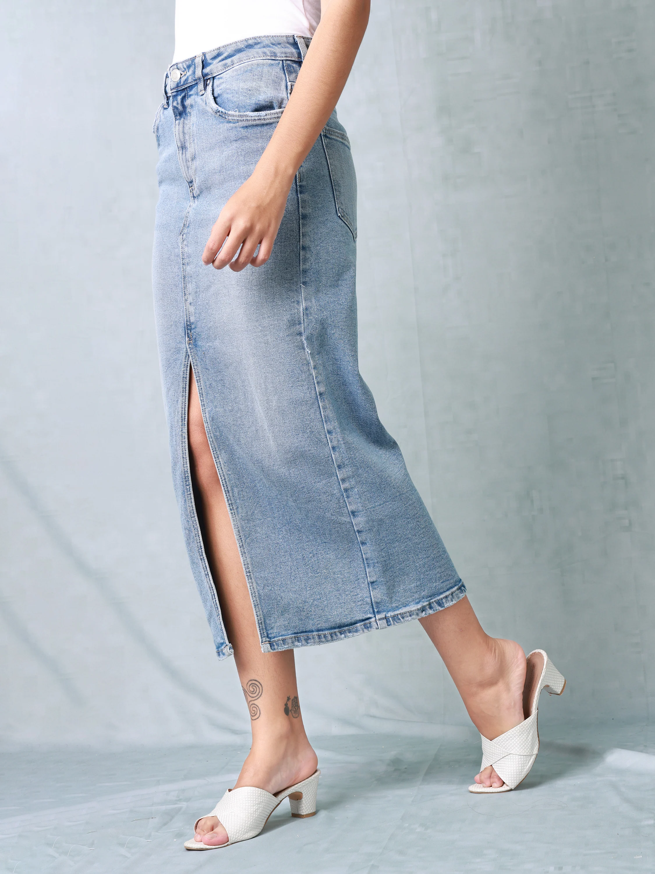 Women Blue Regular Fit Denim Skirt - Image 4