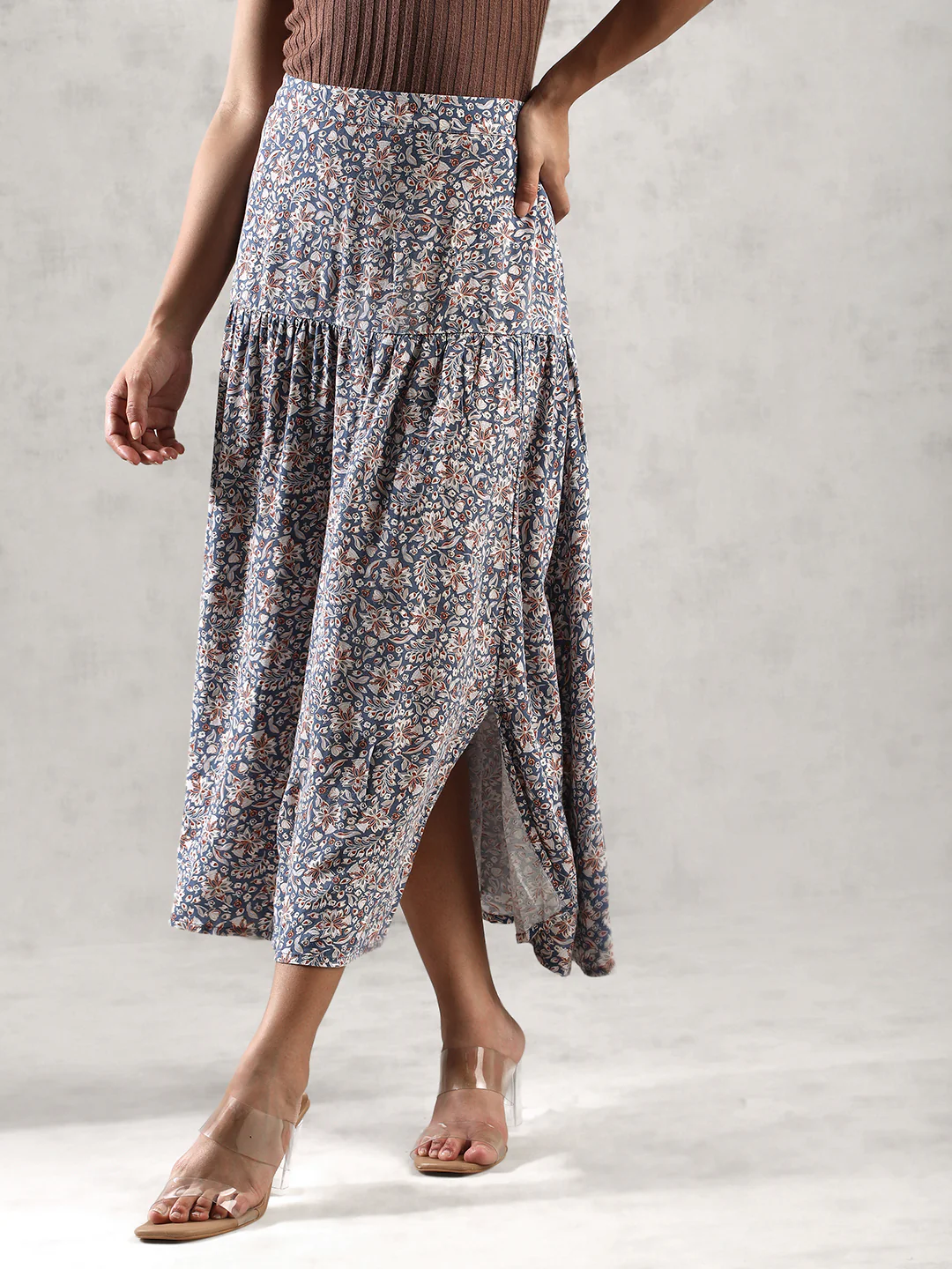 Women Blue Printed Long Length Skirt - Image 6