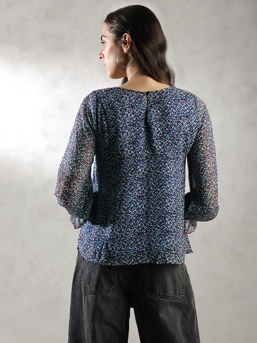 Women Blue Floral Print Top - Image 3