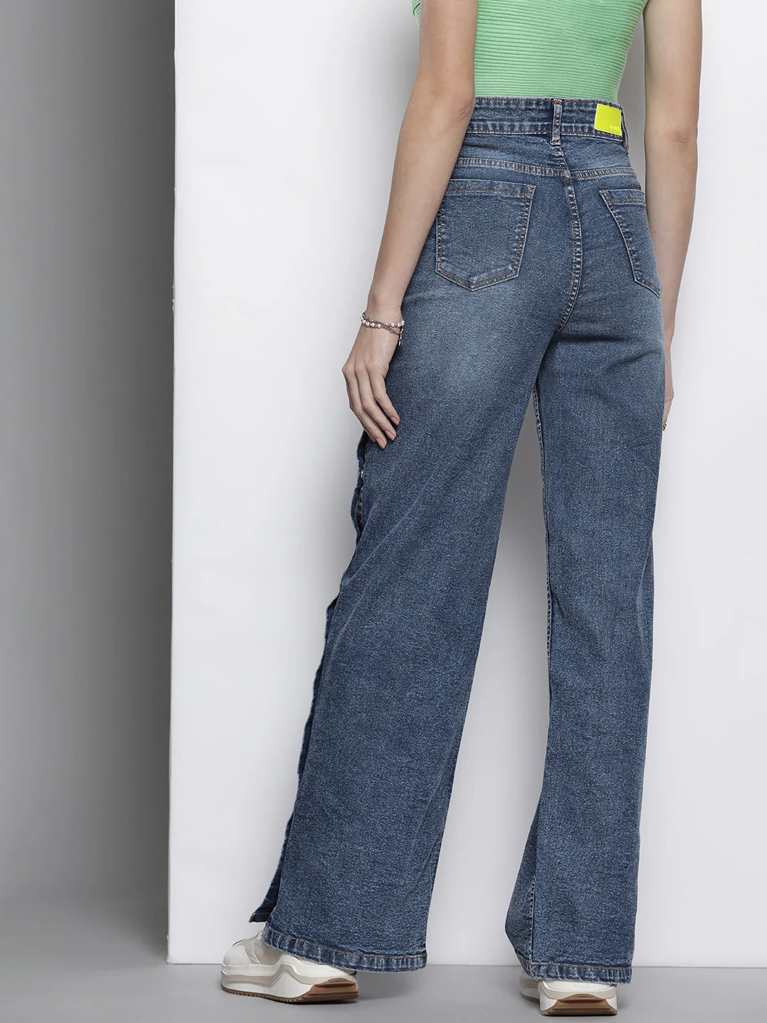 Women Blue Side Button Placket Stretch Straight Jeans - Image 3