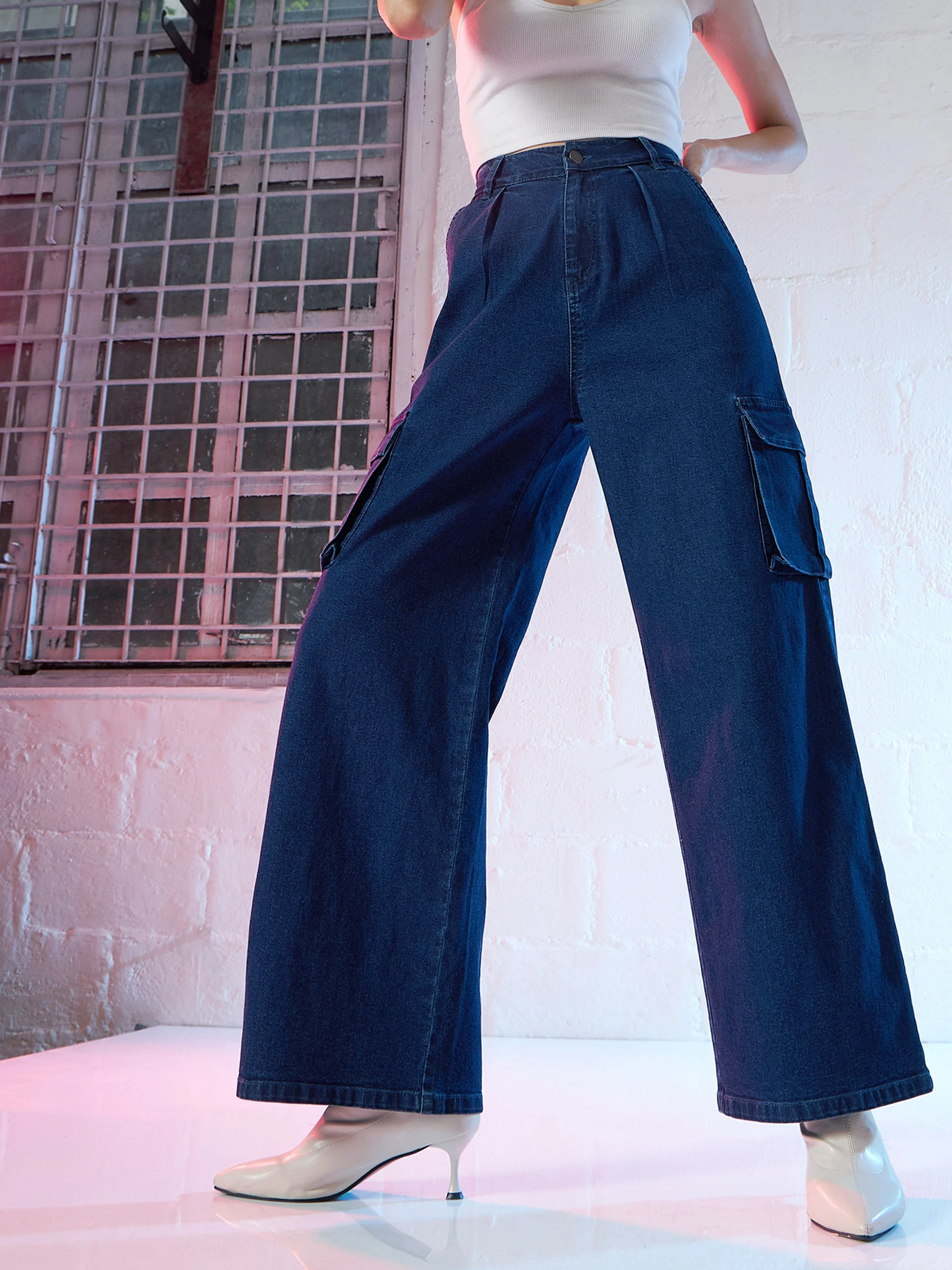 Women Blue Side Pocket Cargo Jeans - Image 6