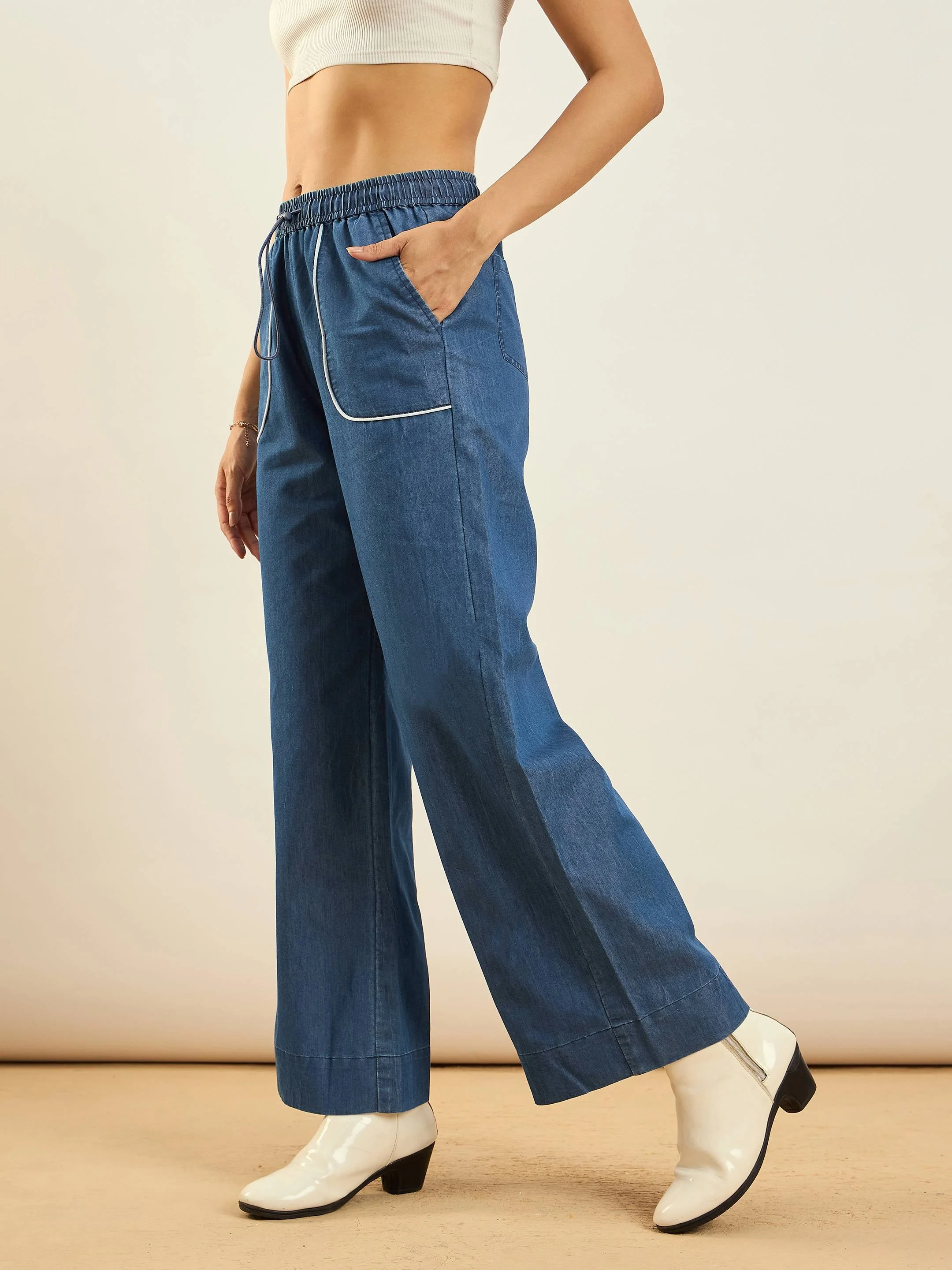 Women Blue Tencel Contrast Piping Detail Pants - Image 3