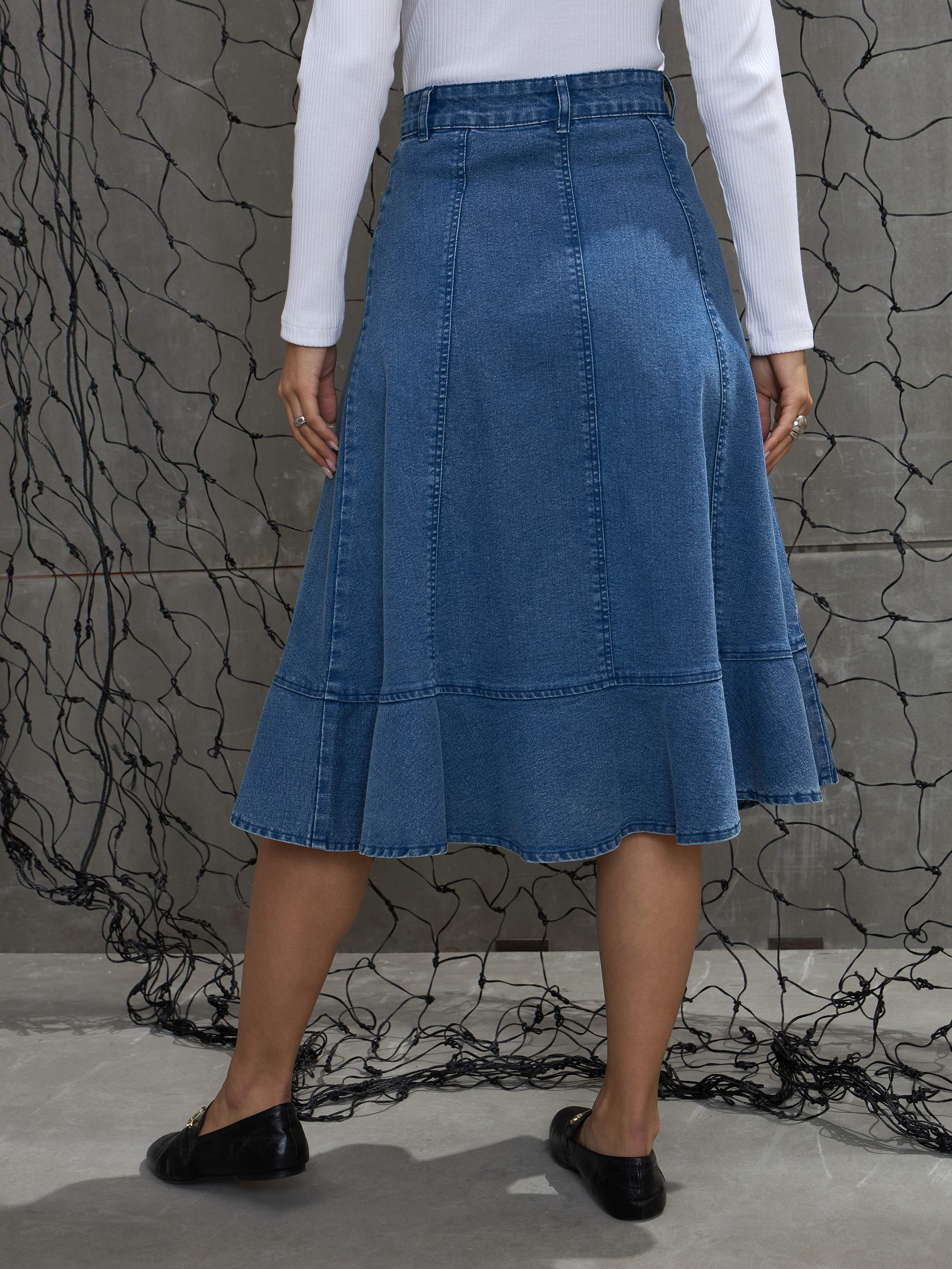 Women Blue Washed Denim Flared Hem Skirt - Image 5