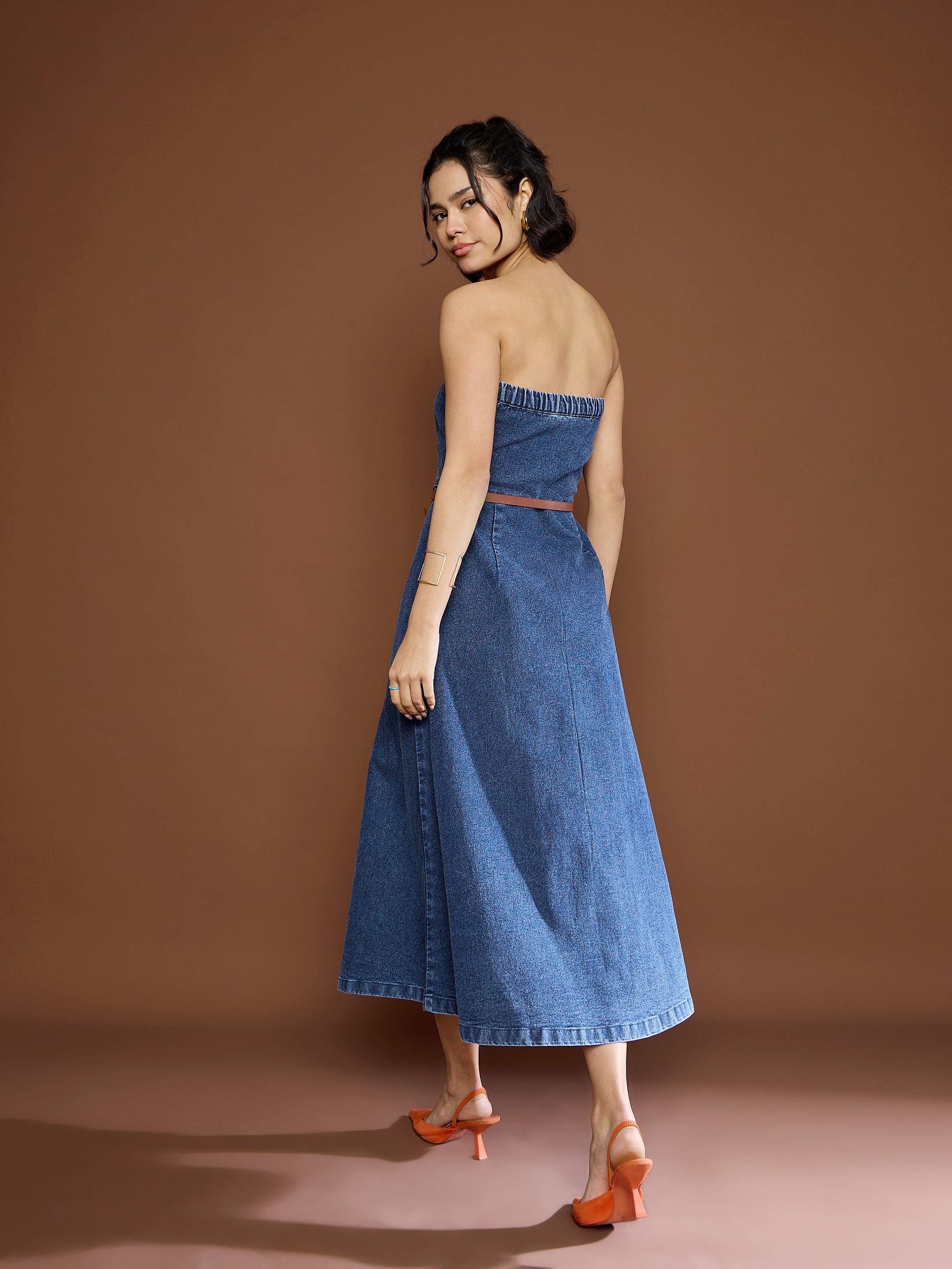 Women Blue Washed Denim Tube Dress - Image 5