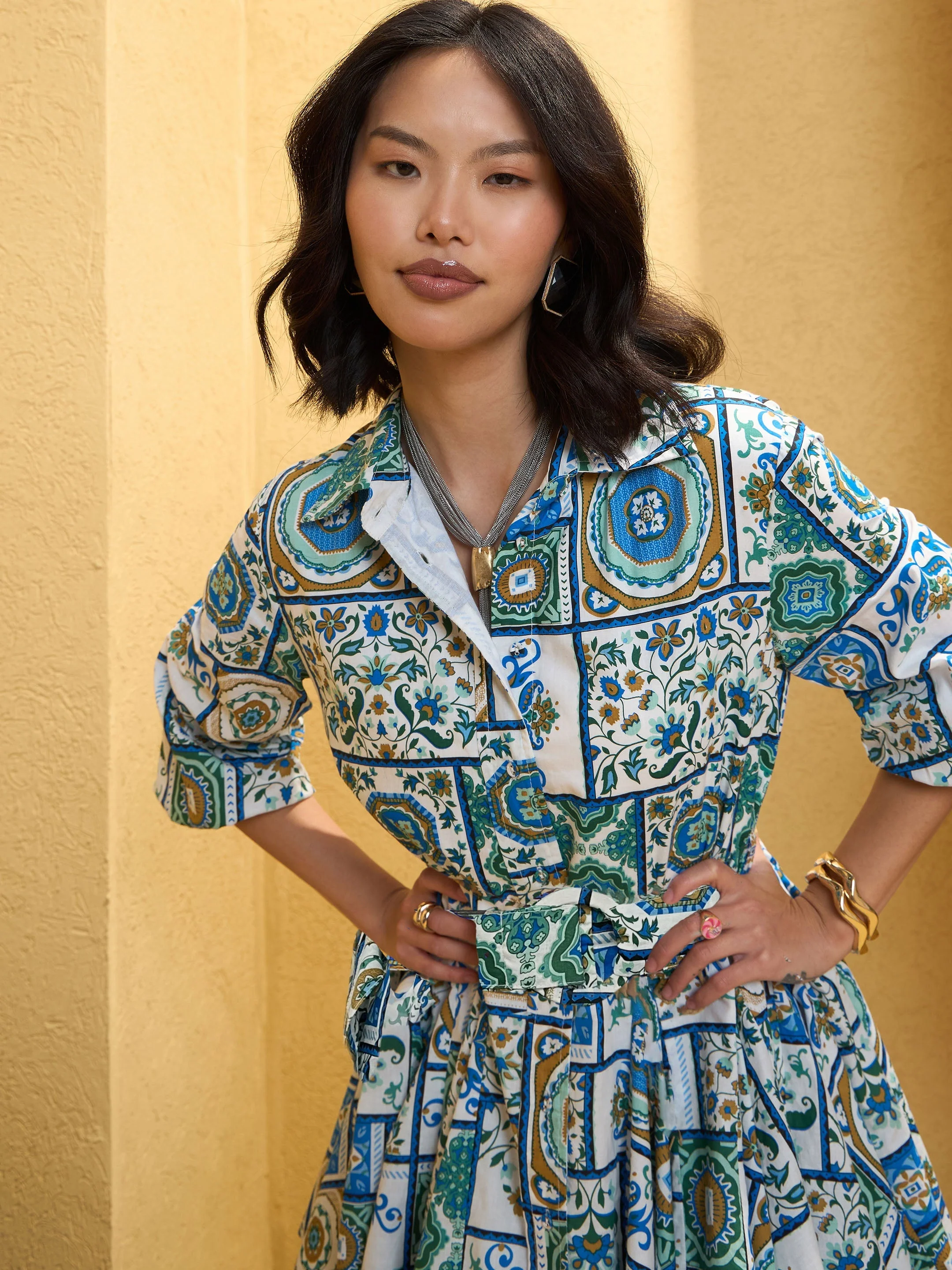 Women Blue & White Floral Flared Short Belt Shirt Dress - Image 4