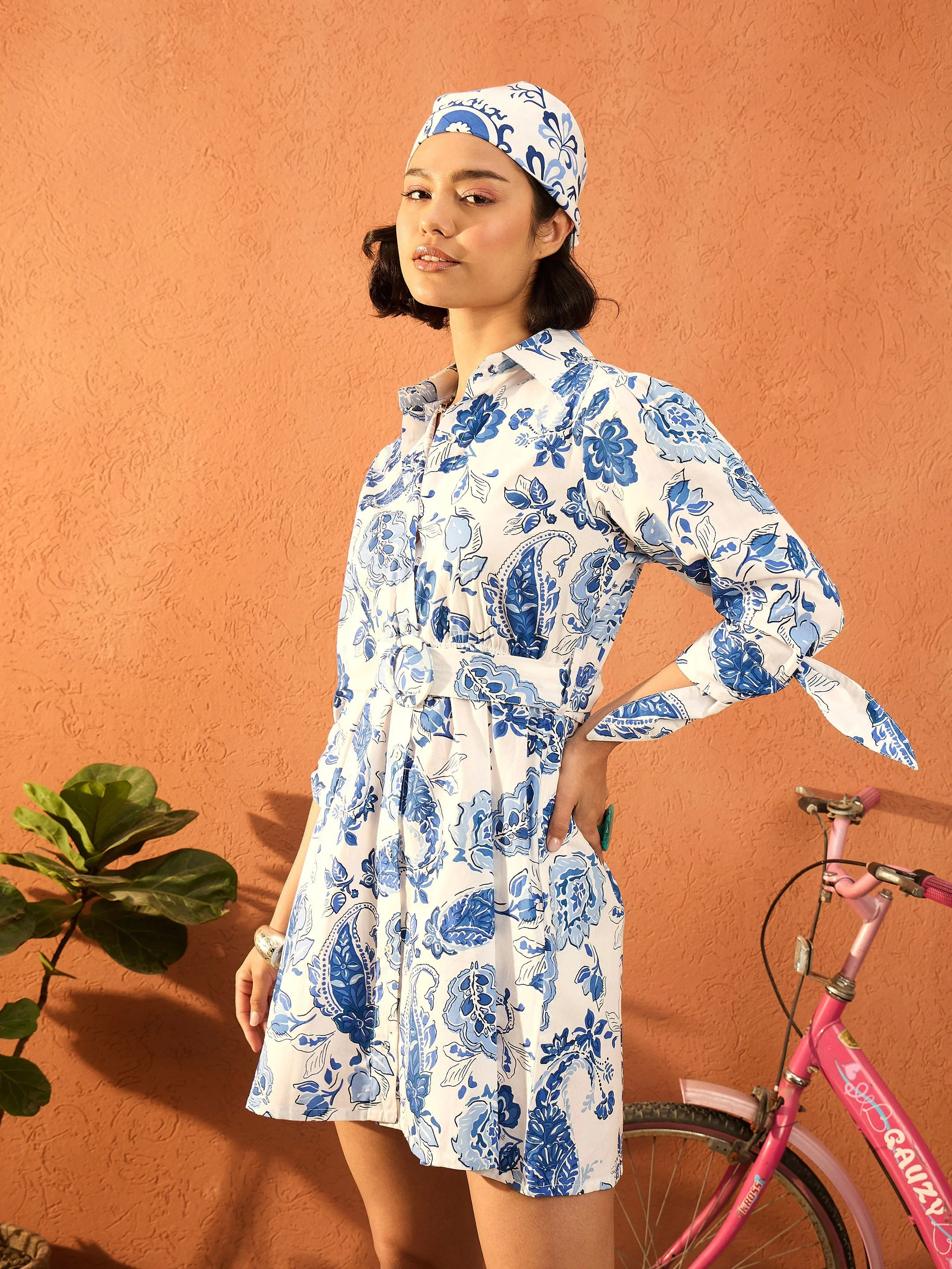 Women Blue & White Floral Front Button Belted Short Dress - Image 3