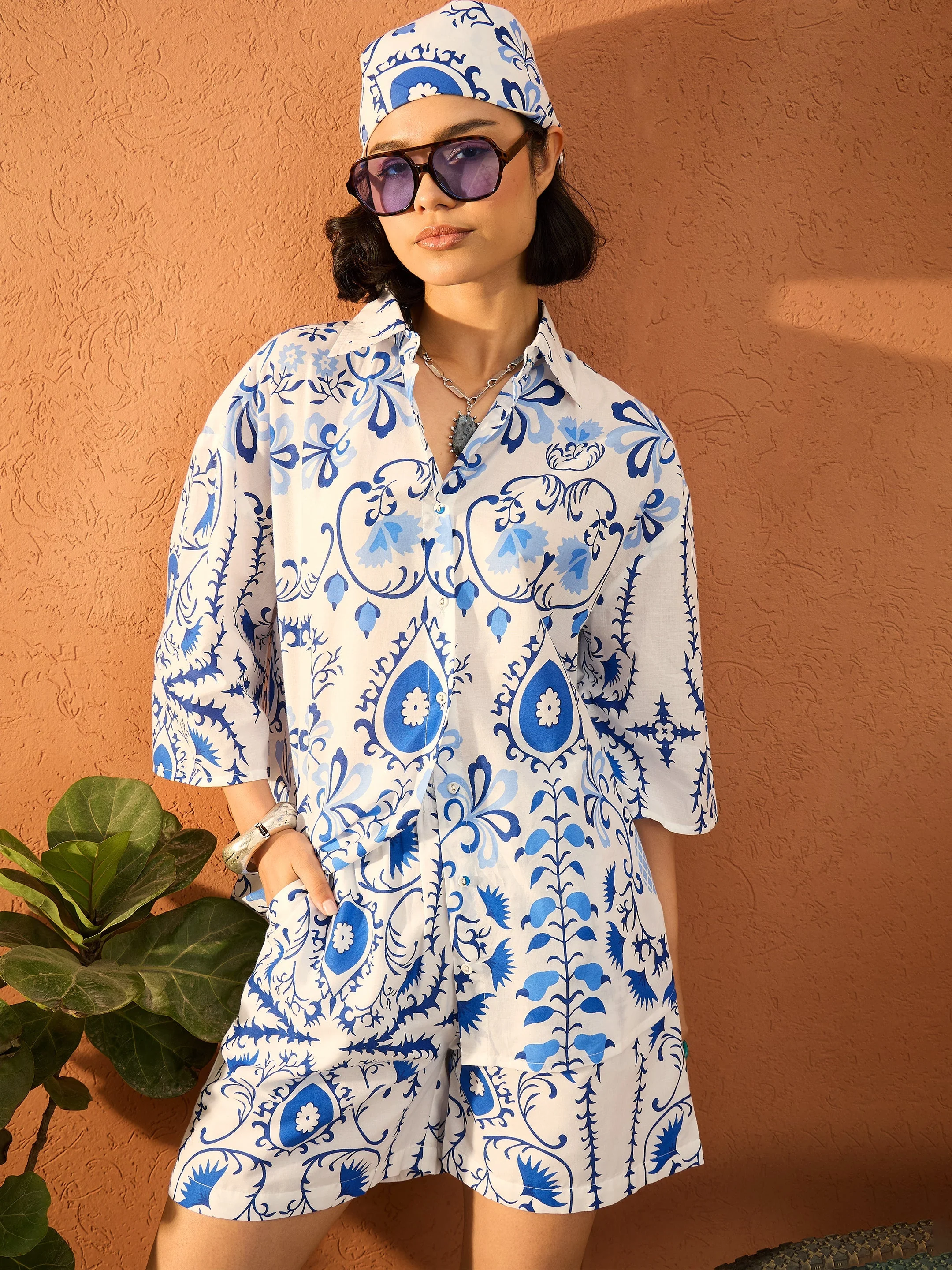 Women Blue & White Floral Oversized Shirt With Shorts - Image 5