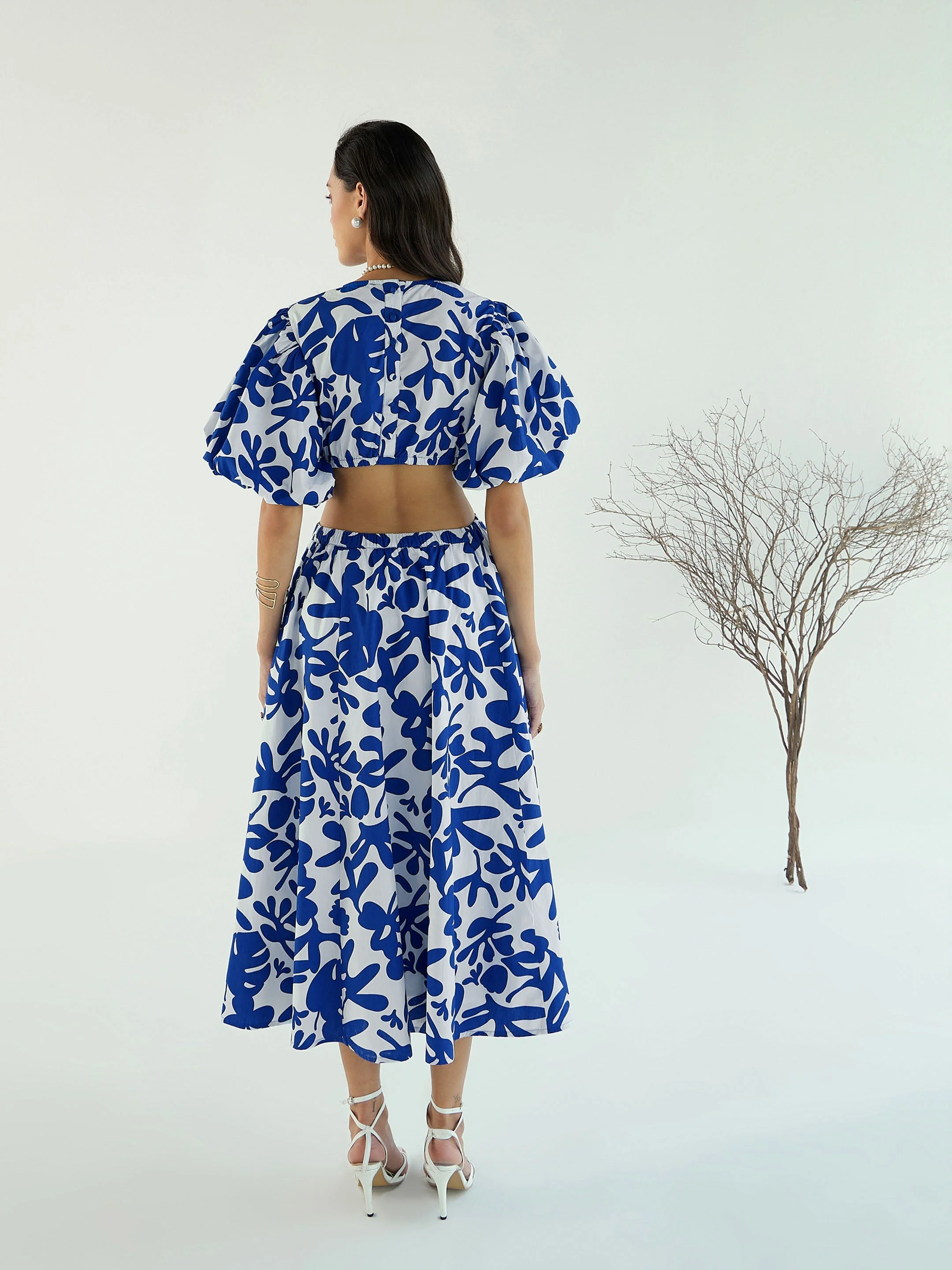 Women Blue & White Floral Side Cut Out Midi Dress - Image 2
