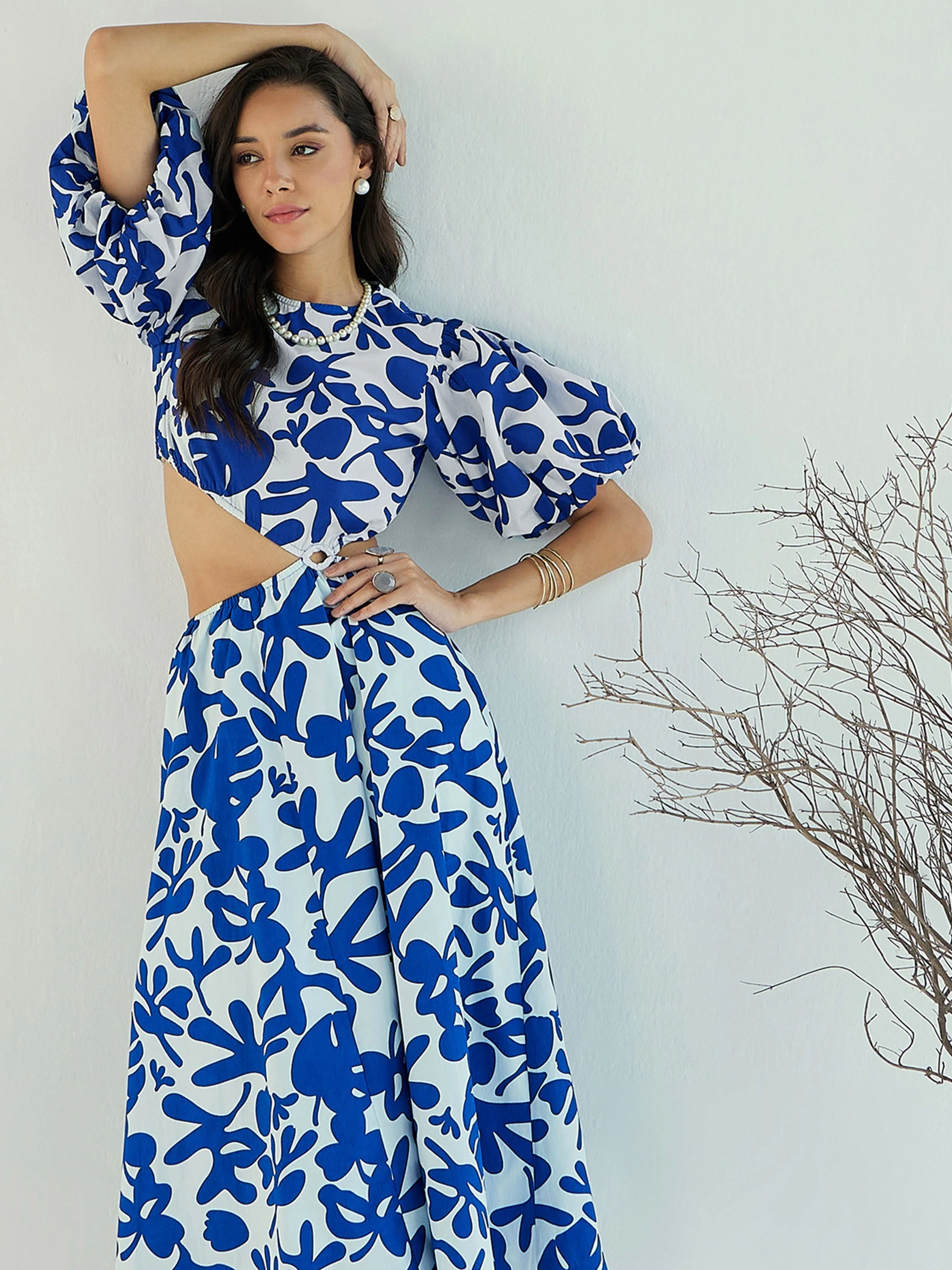 Women Blue & White Floral Side Cut Out Midi Dress - Image 4