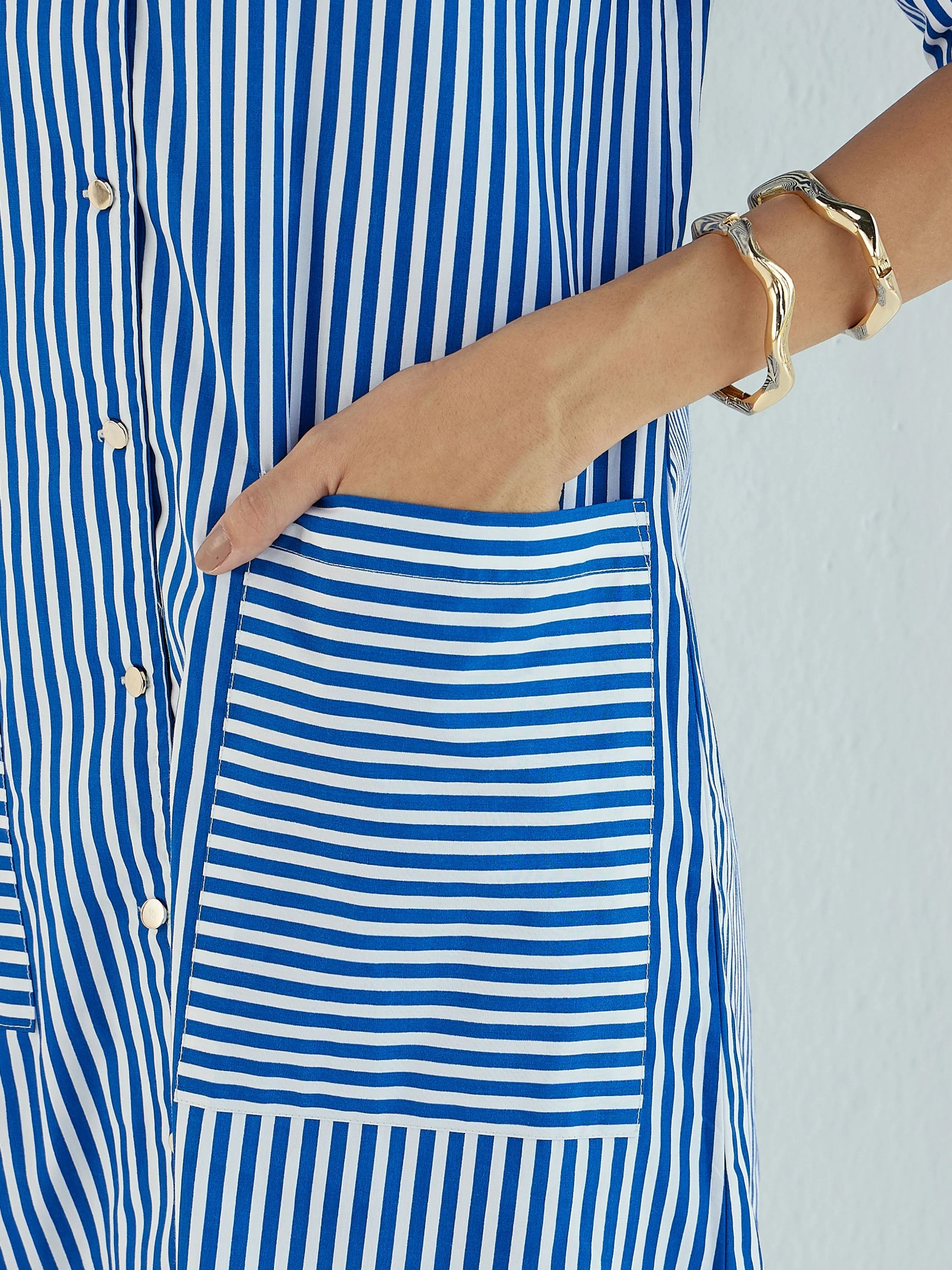 Women Blue & White Stripe Notch Collar Midi Dress - Image 4