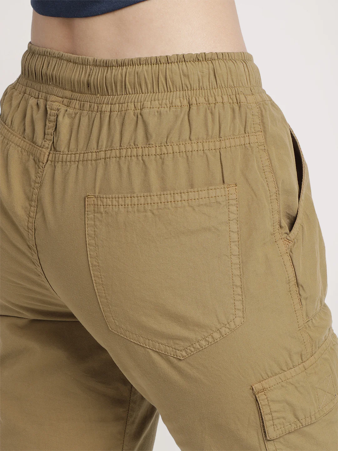 Women Bronze-Toned Cargo Joggers Trousers - Image 6
