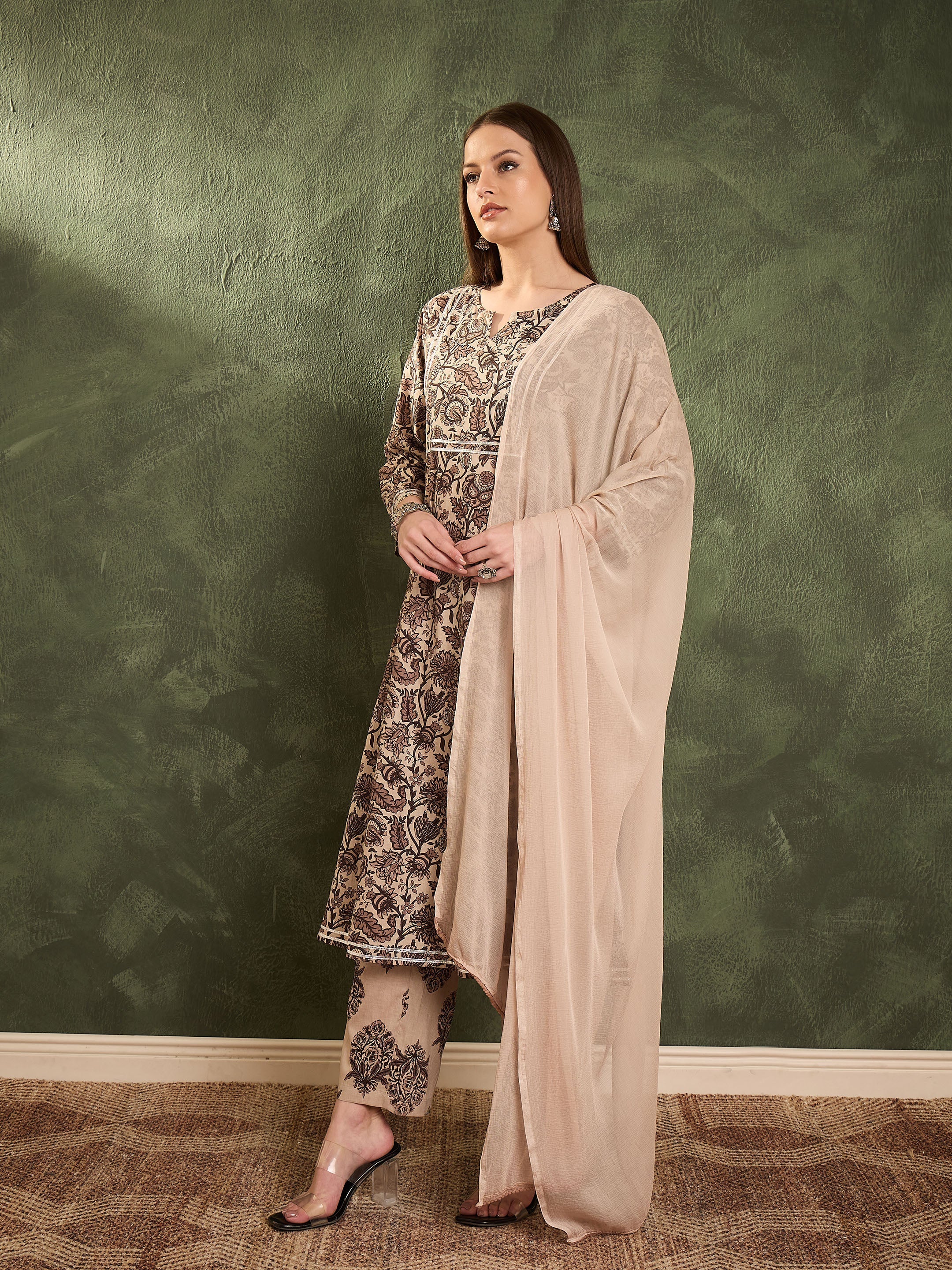 Women Brown & Beige Floral Yoke Kurta Set with Dupatta - Image 3