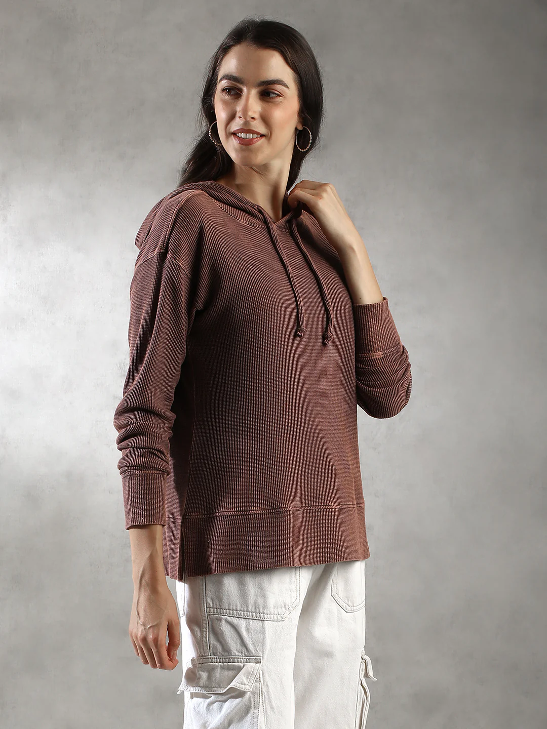 Women Brown Ribbed Textured Hoodie - Image 3