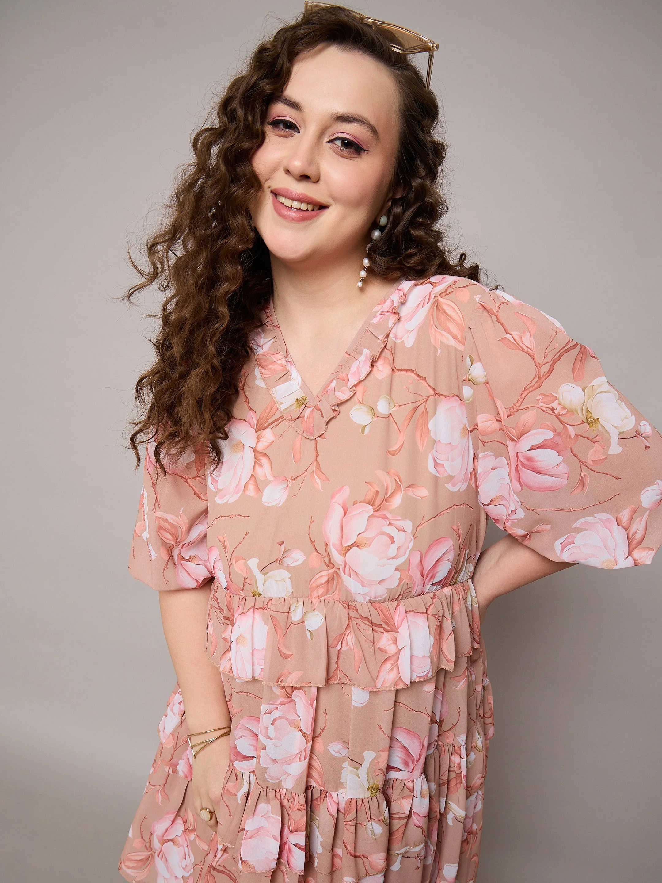 Women Brown Floral Short Tiered Dress - Image 2