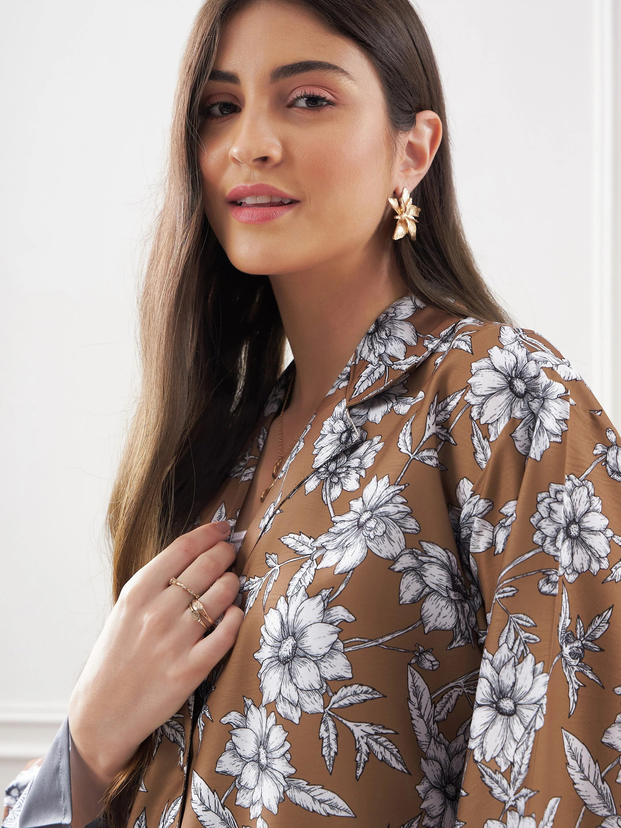 Women Brown & Grey Floral Notch Collar Shirt With Lounge Pants - Image 4