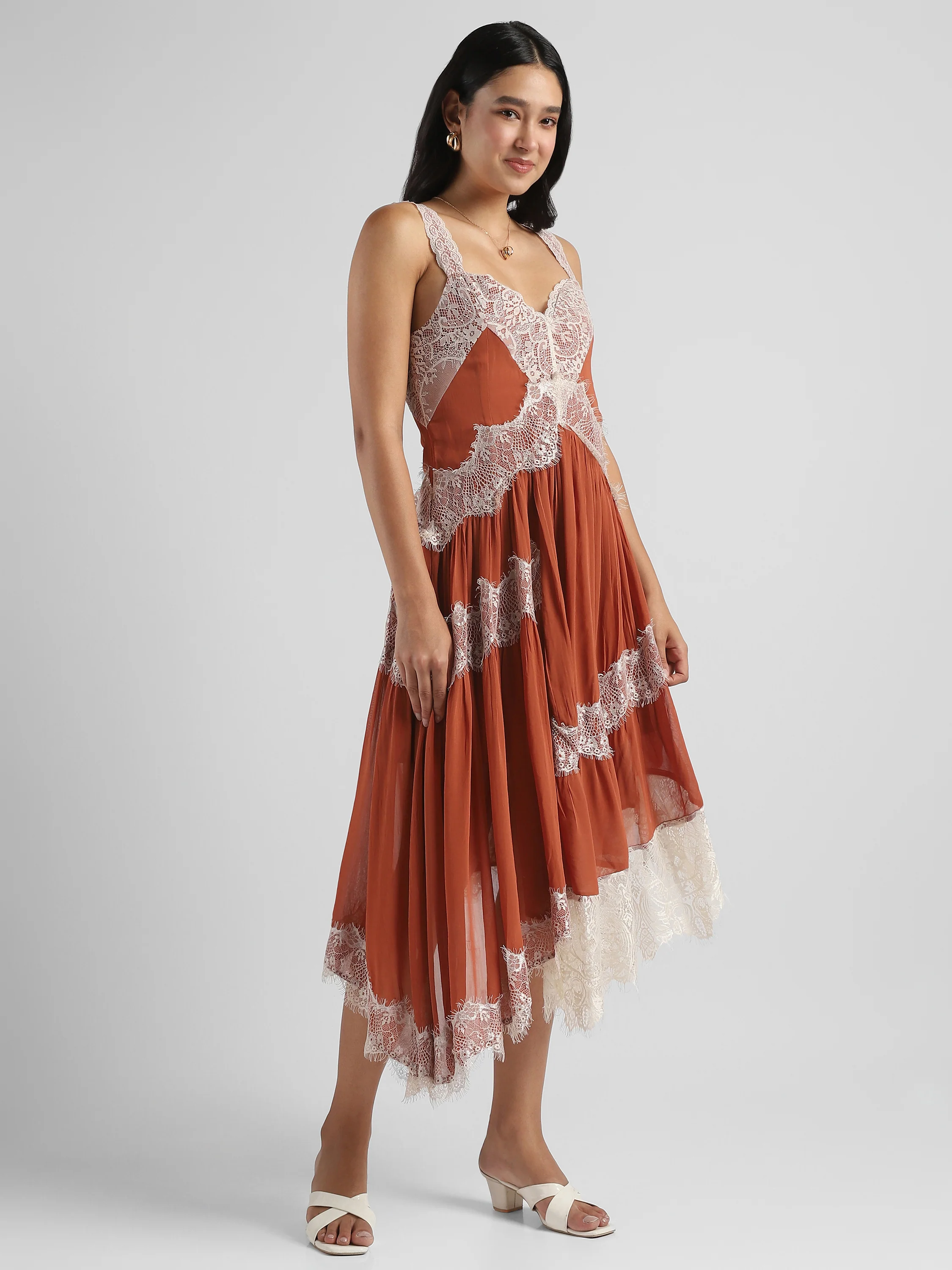 Women Brown high low hem dress with lace inserts - Image 8