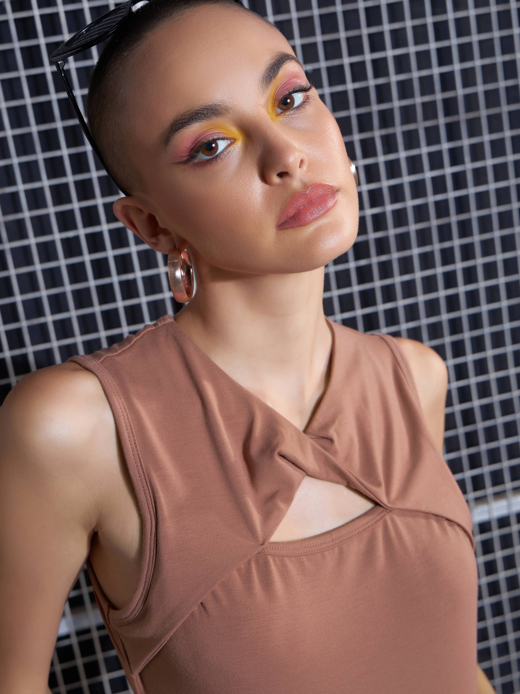 Women Brown Neck Twisted Top - Image 4