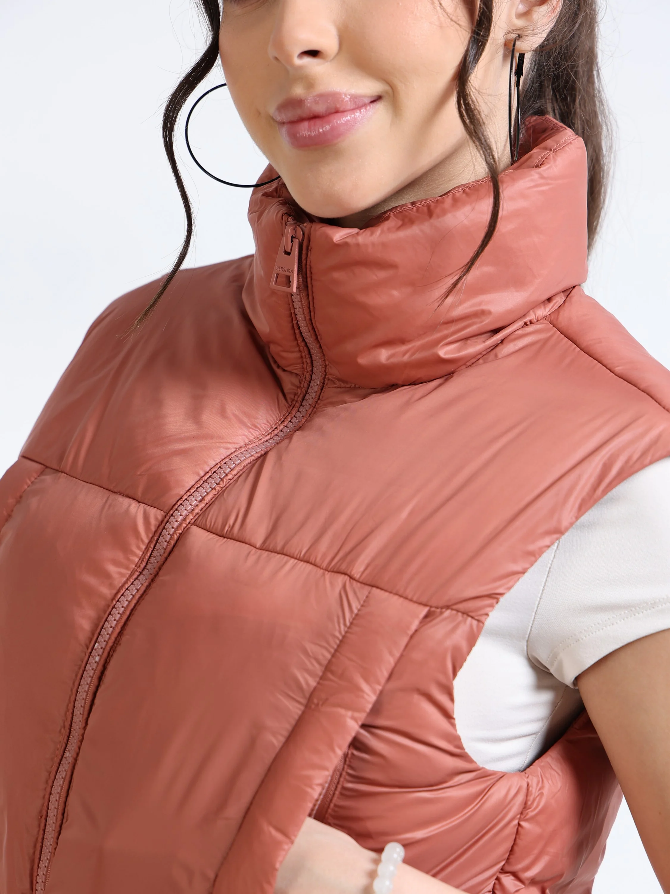 Women Brown Crop Puffer Jacket - Image 4