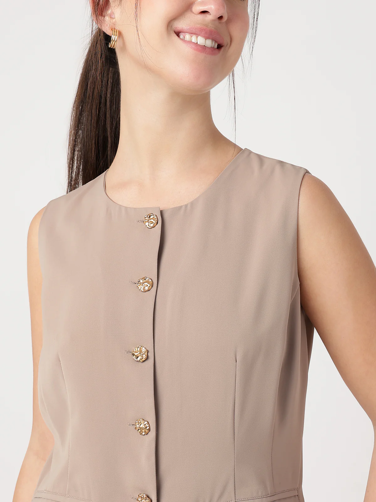 Women Brown Solid Waistcoat - Image 6