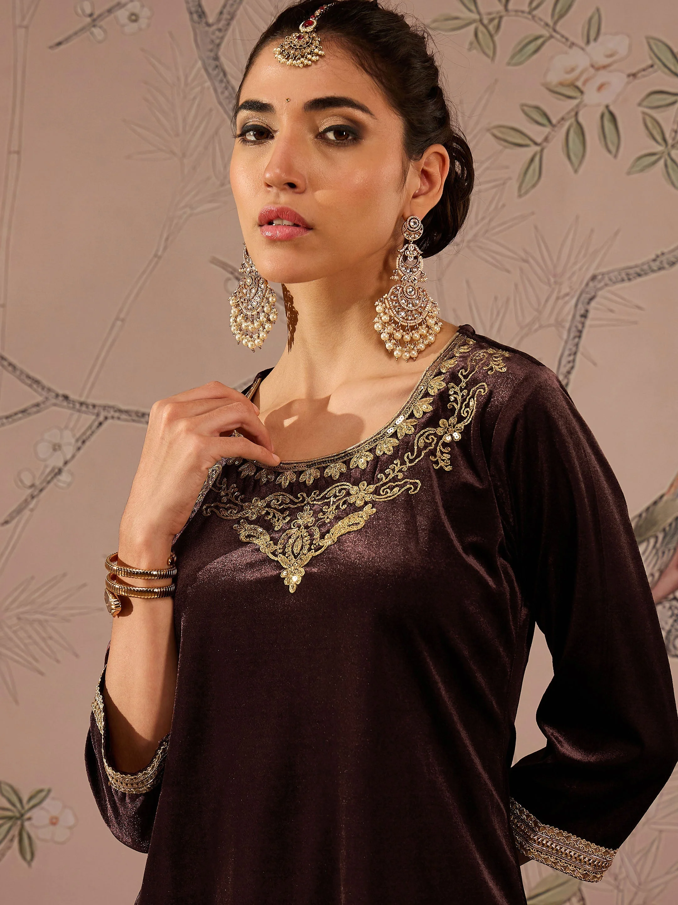 Women Brown Velvet Embroidered Short Kurta With Palazzo Pants - Image 4