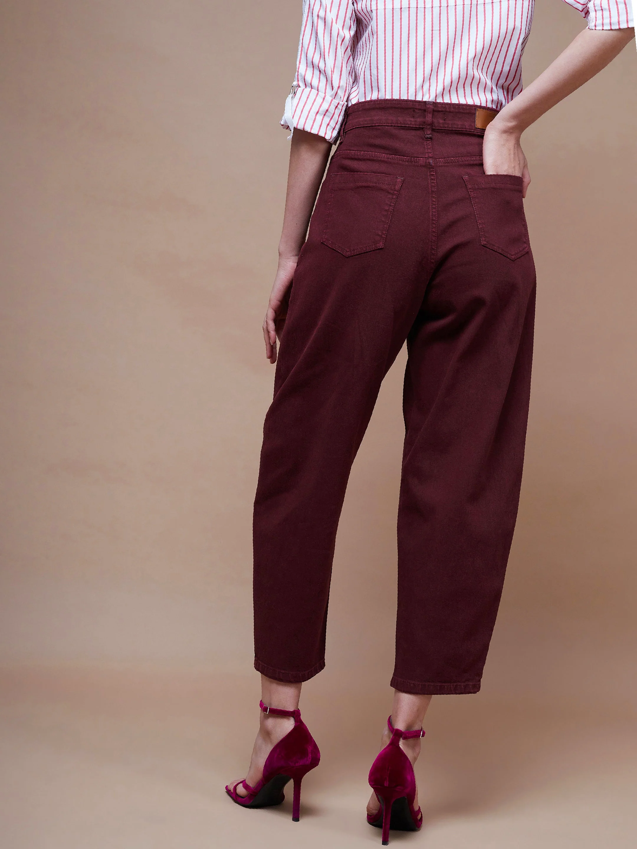 Women Burgundy Balloon Fit Jeans - Image 2