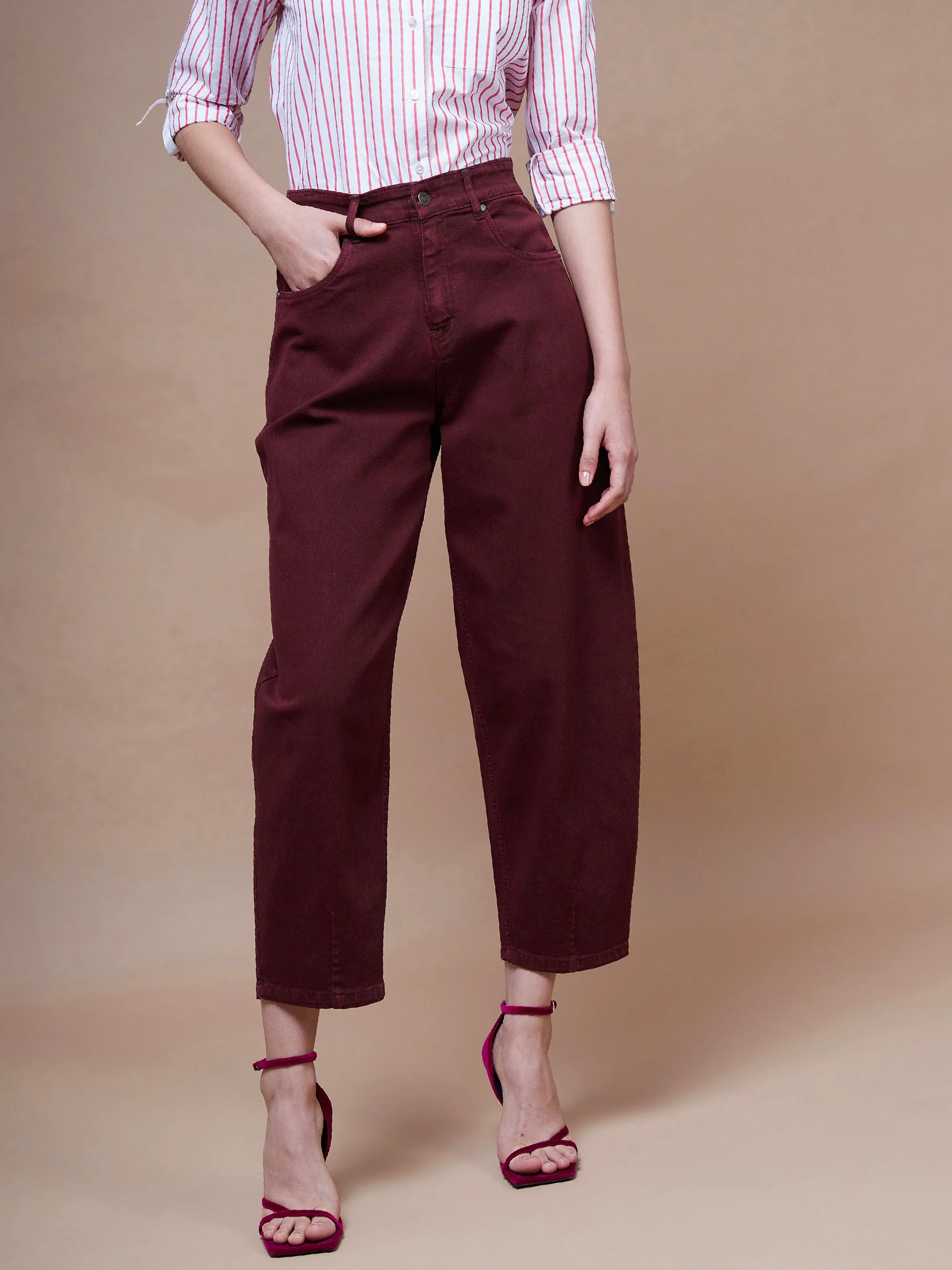 Women Burgundy Balloon Fit Jeans - Image 4
