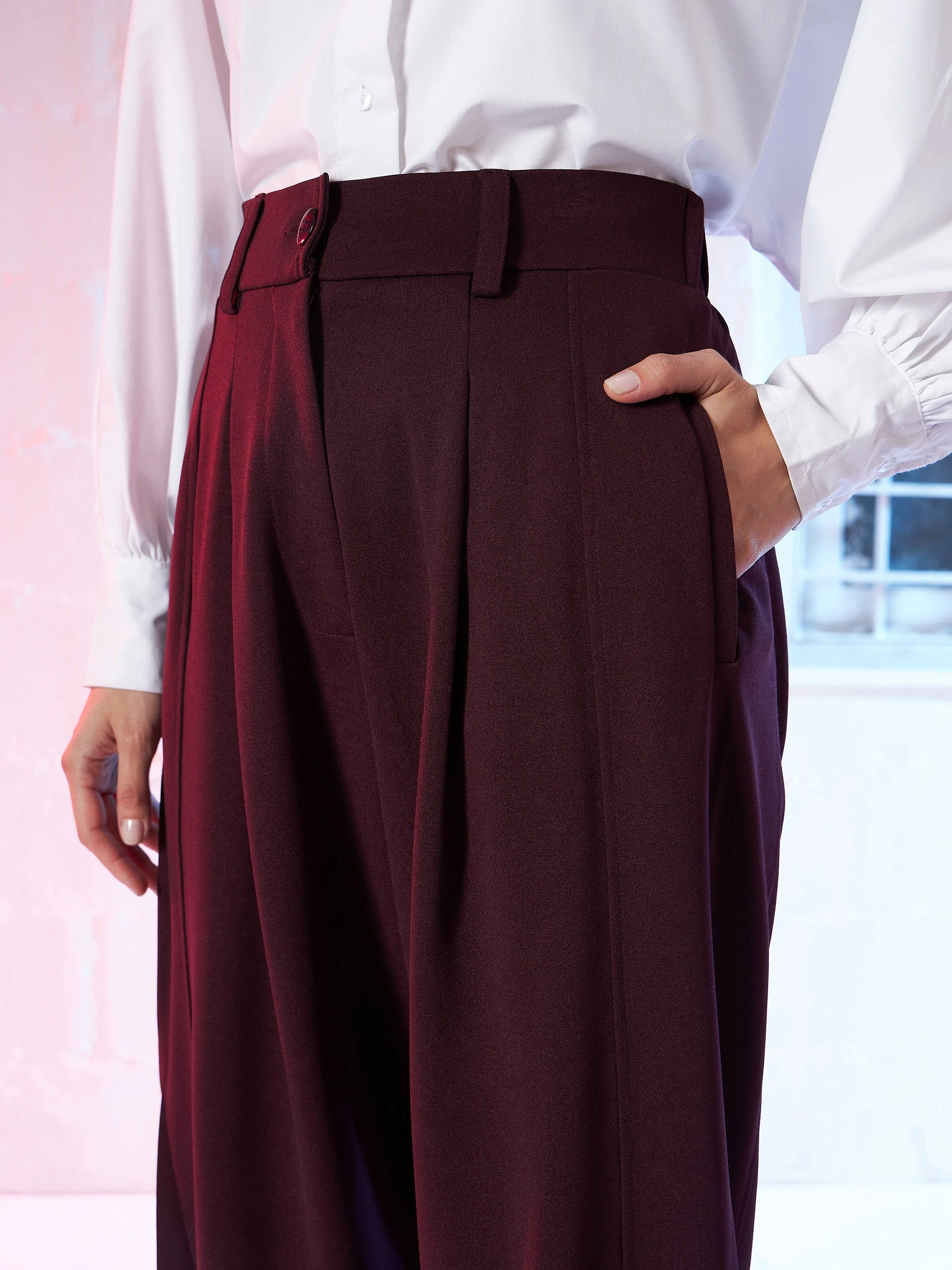 Women Burgundy Button Hem Darted Balloon Pants - Image 4